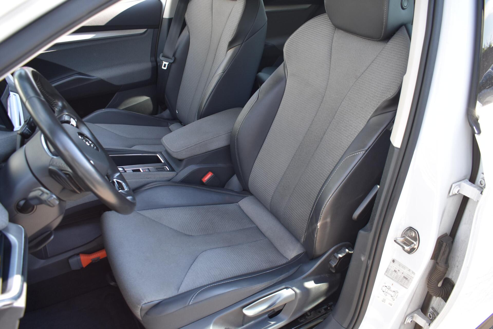 Foto van Skoda Enyaq 80