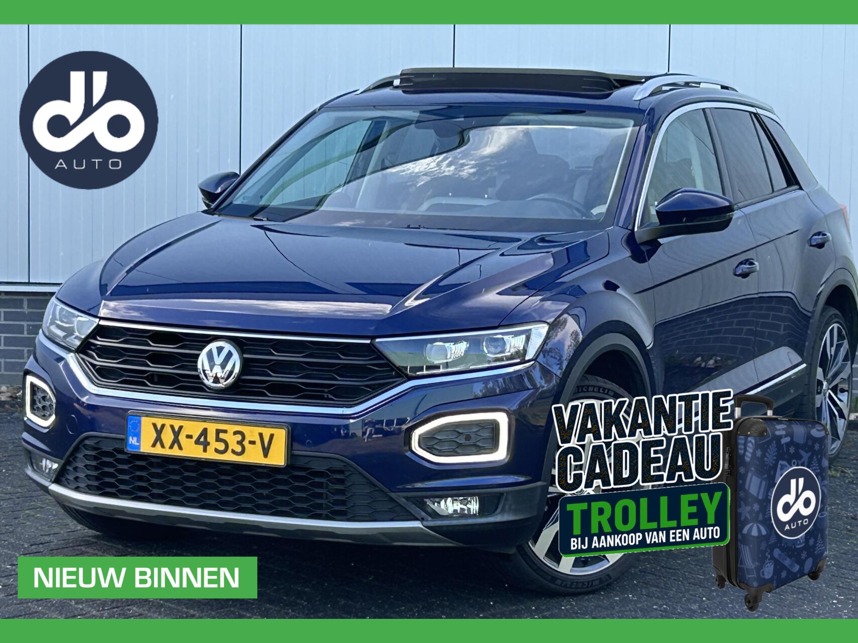 Volkswagen T-roc 1.5 TSI 150pk Sport PANO DAK I FULL LED I TREKHAAK I DIGI DISPLAY I PDC V+A I ORG.NL + NAP 2019 - voorkant