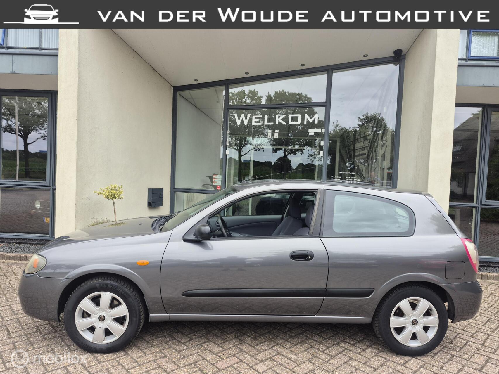 Nissan Nissan Almera 1.5 Acenta 3DRS, '03|Airco|Elekt,pakket! 2003 - voorkant