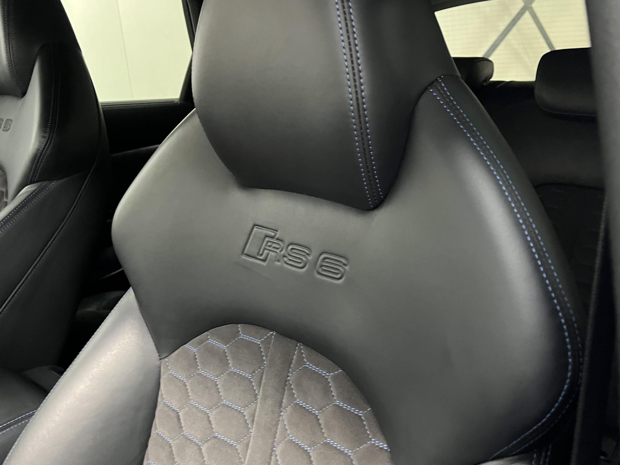 Foto van Audi RS 6 Avant Performance
