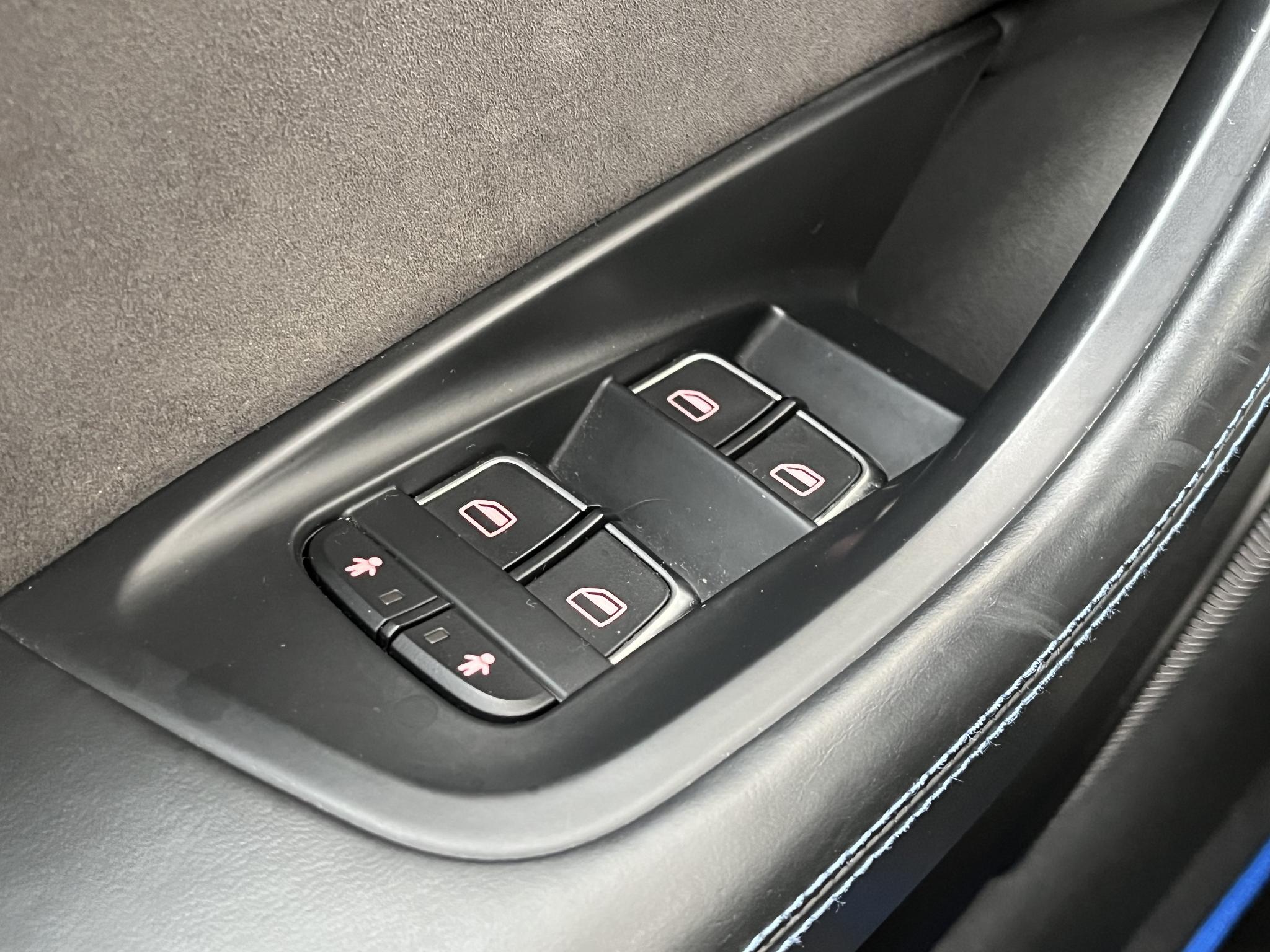 Foto van Audi RS 6 Avant Performance
