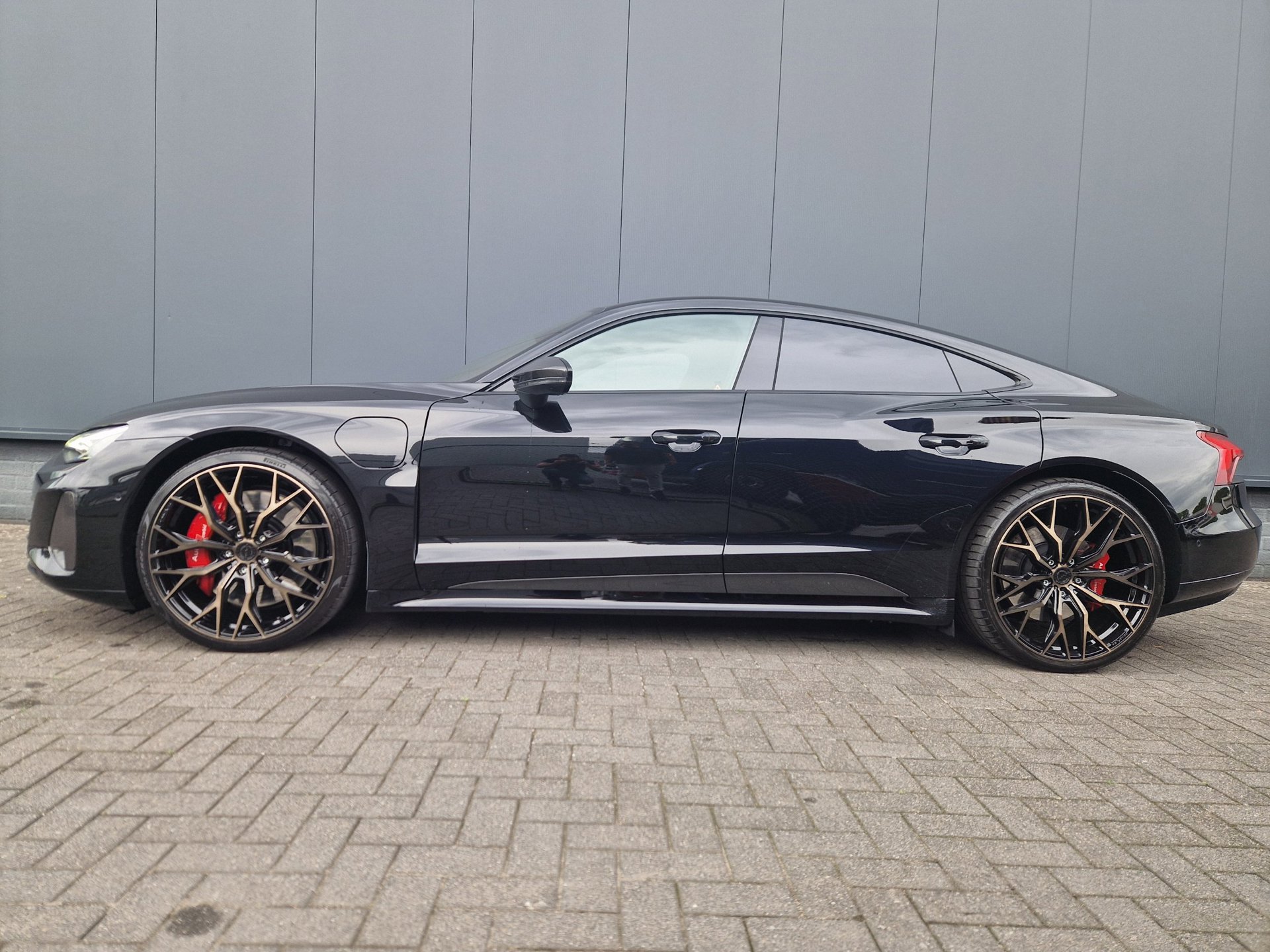 Foto van Audi RS E-tron GT