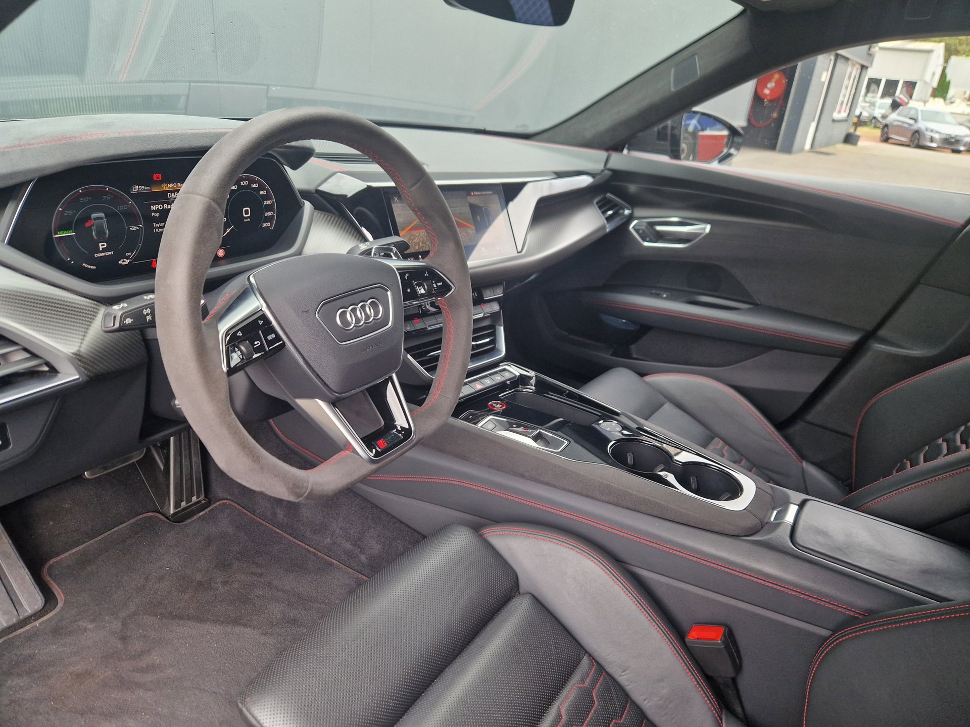 Foto van Audi RS E-tron GT