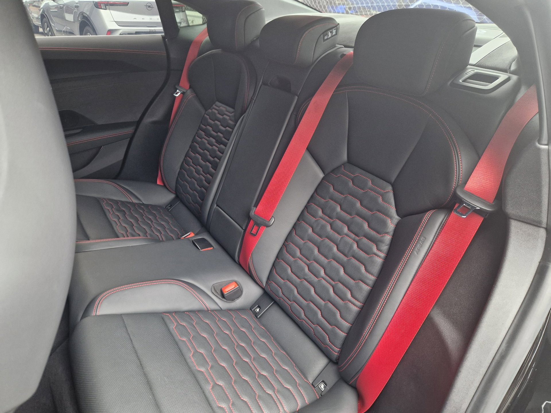 Foto van Audi RS E-tron GT