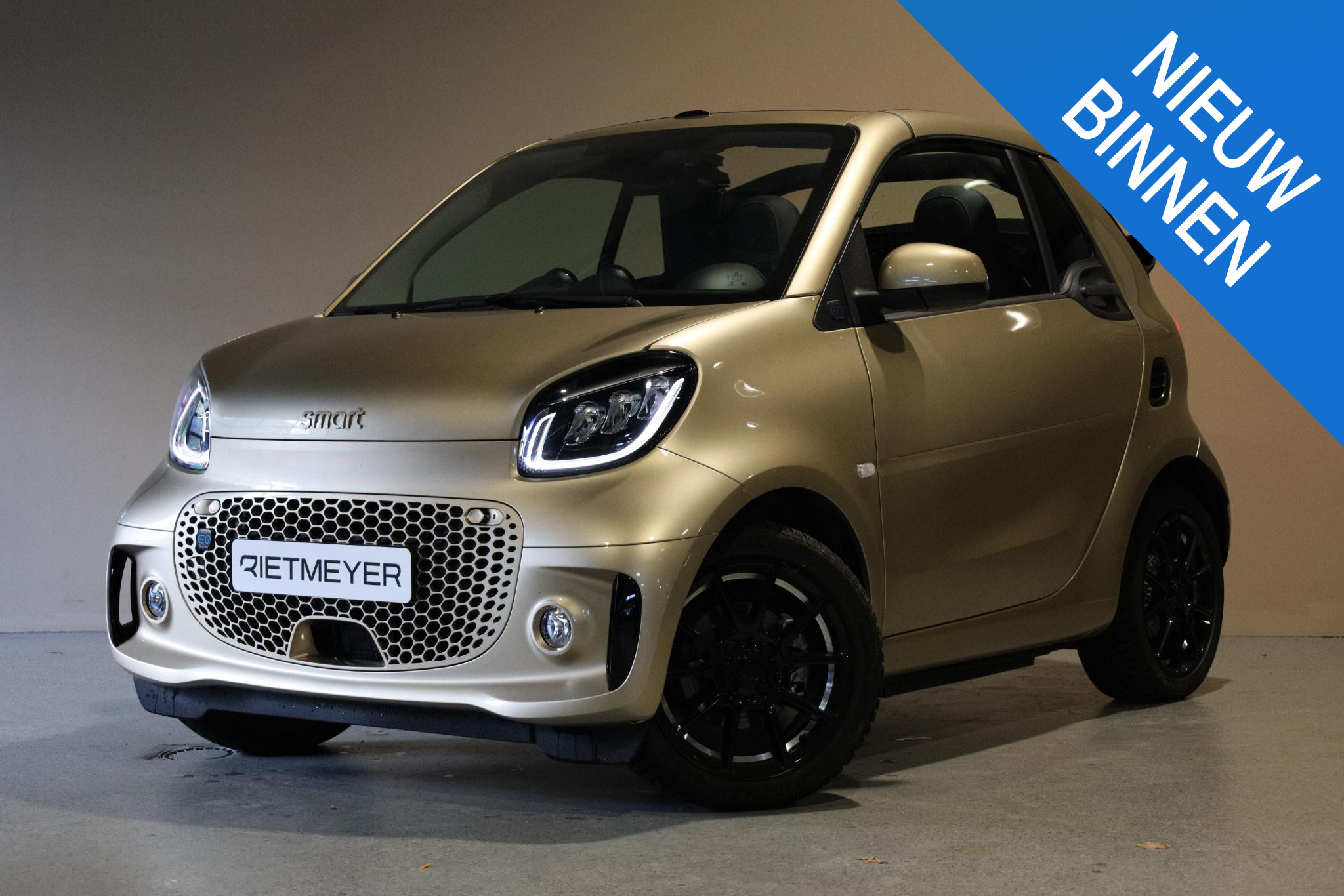 Smart Eq Fortwo Cabrio EQ Comfort PLUS 18 kWh 2022 - voorkant