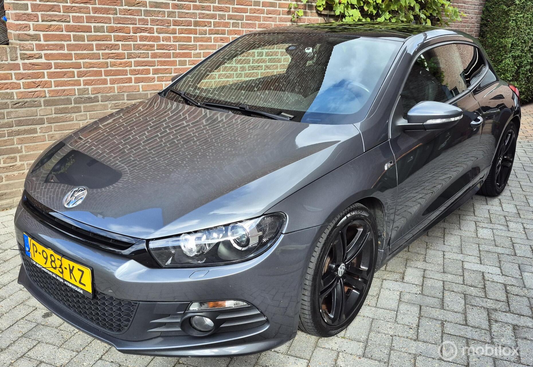 Volkswagen Scirocco 2.0 TDI Highline Plus 2011 Leder/Pano 2012 - voorkant