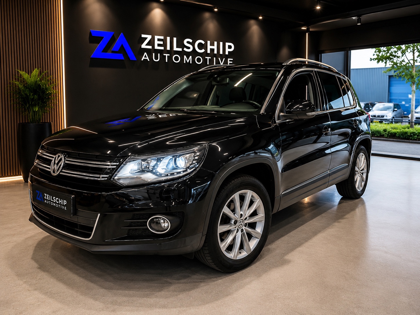 Volkswagen Tiguan 1.4 TSI Sport & Style BlueMotion Navi|Xenon|Led|Pdc|BT| 2013 - voorkant