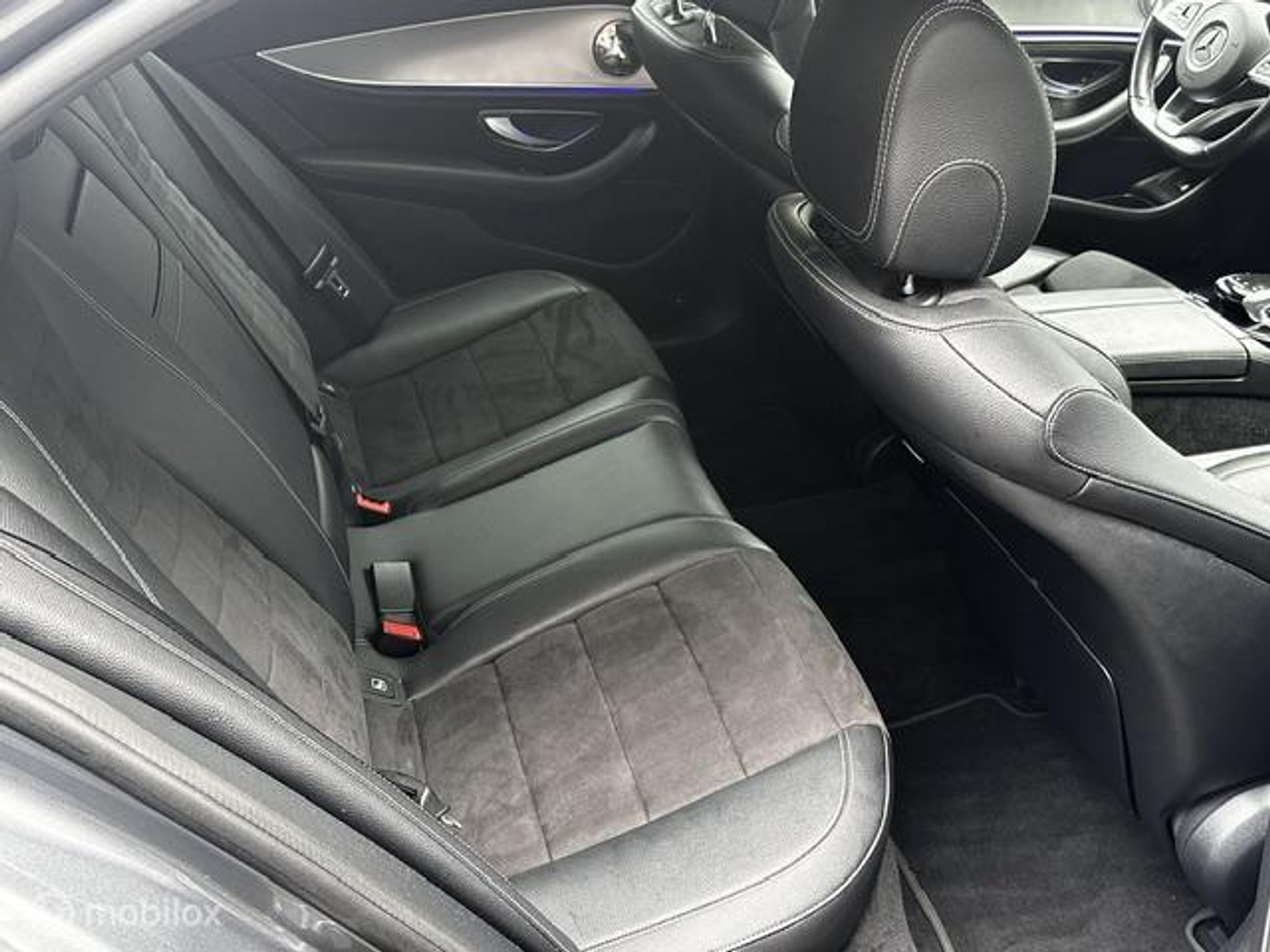 Foto van Mercedes-Benz E 200