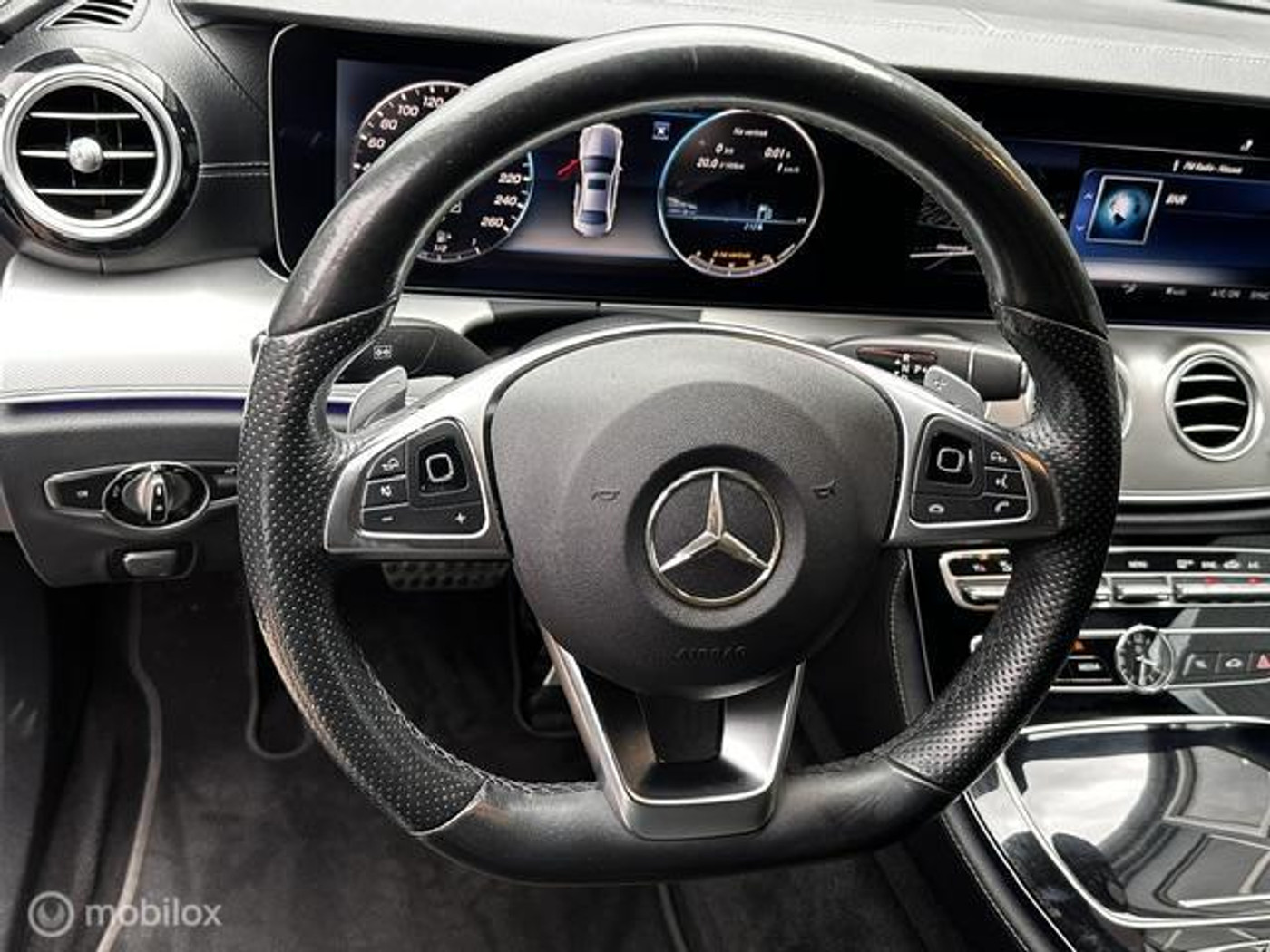Foto van Mercedes-Benz E 200