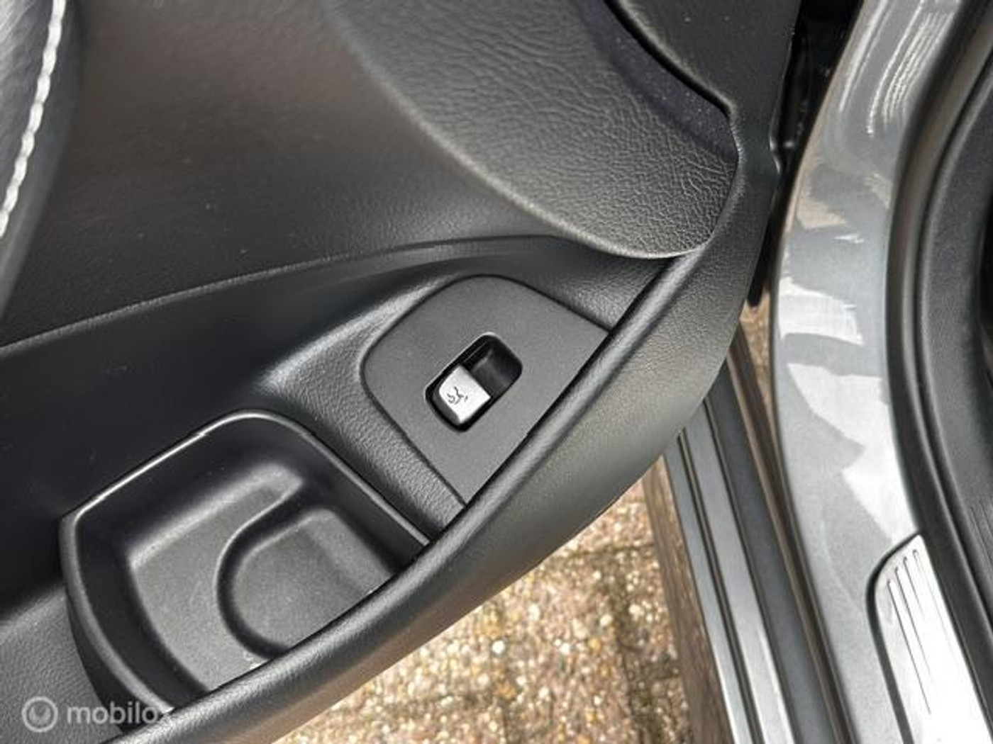 Foto van Mercedes-Benz E 200