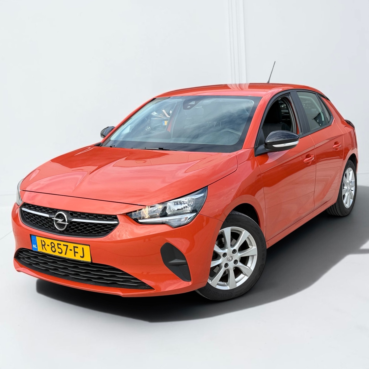 Opel Corsa 1.2 Edition 1e eigenaar parkeersensoren 2022 - voorkant