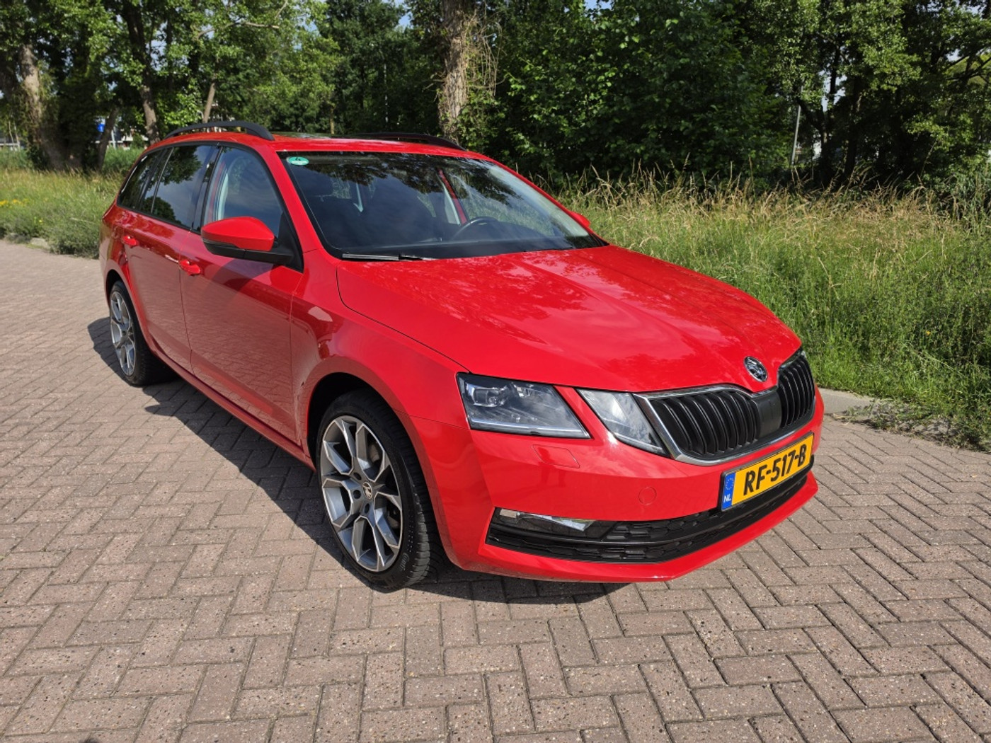 Skoda Octavia 1.0 TSI Grt Amb. Bns 2018 - voorkant
