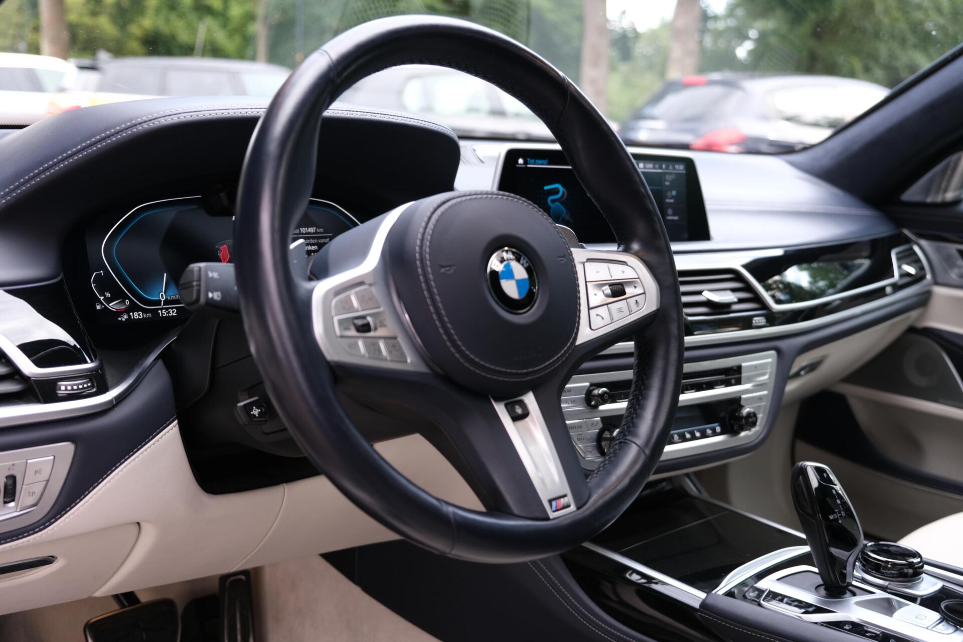 Foto van BMW 745le xDrive