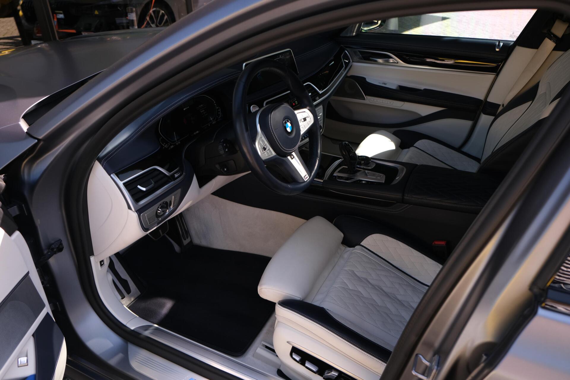 Foto van BMW 745le xDrive