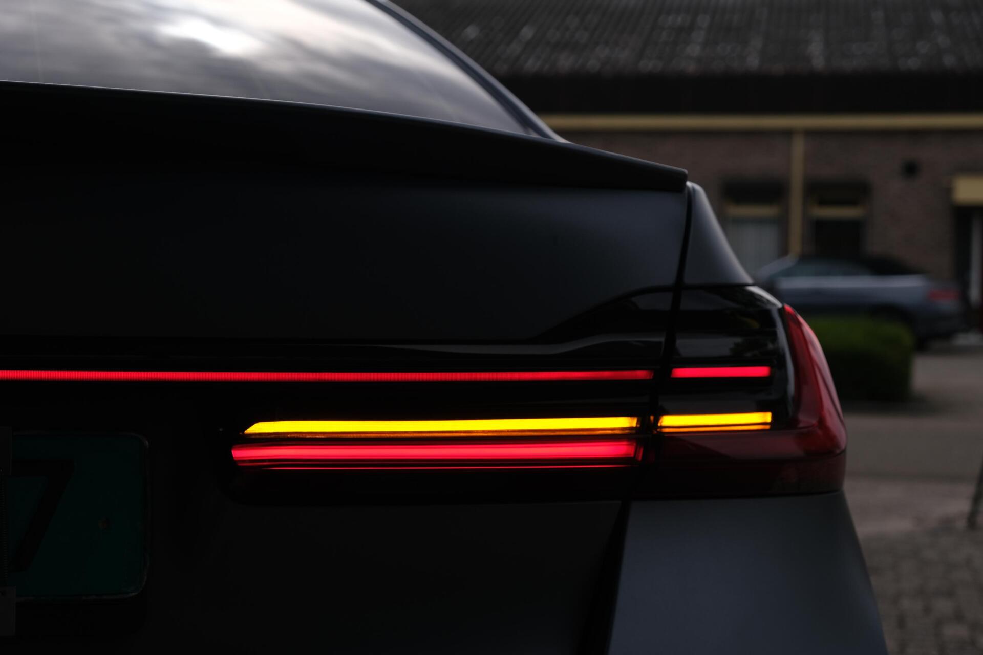 Foto van BMW 745le xDrive