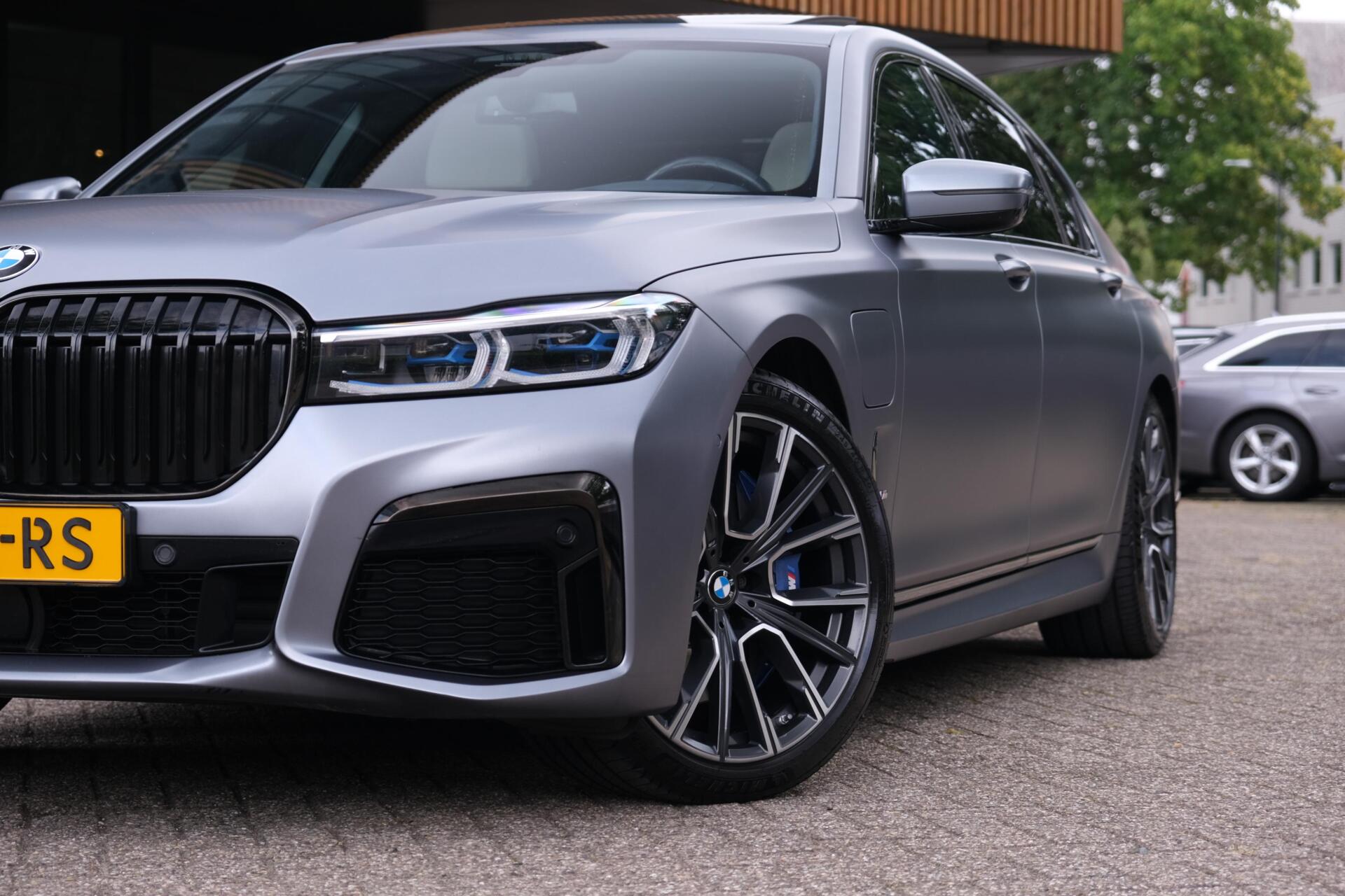 Foto van BMW 745le xDrive