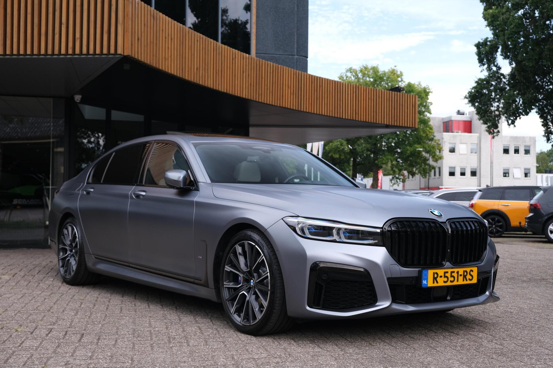 Foto van BMW 745le xDrive