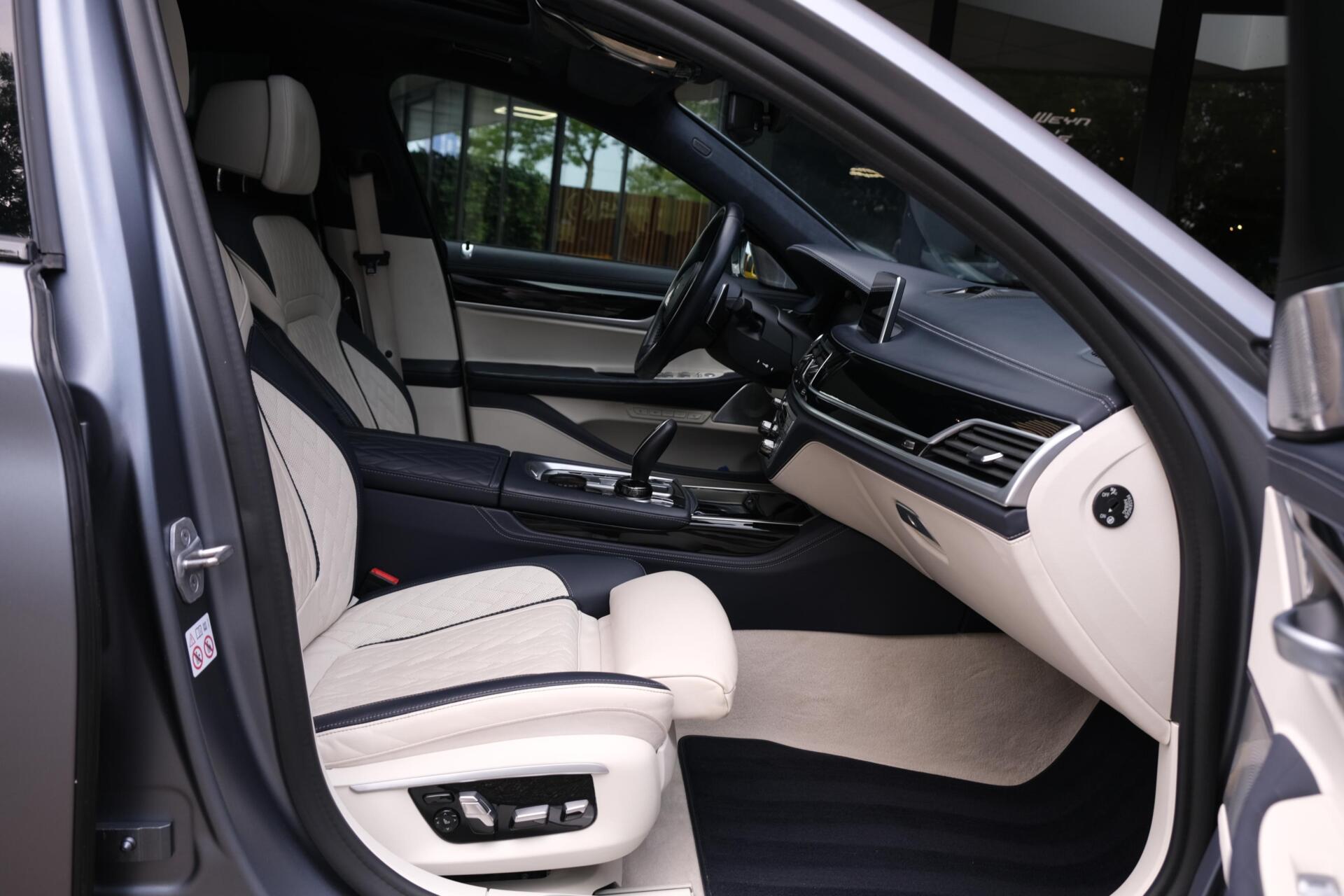 Foto van BMW 745le xDrive