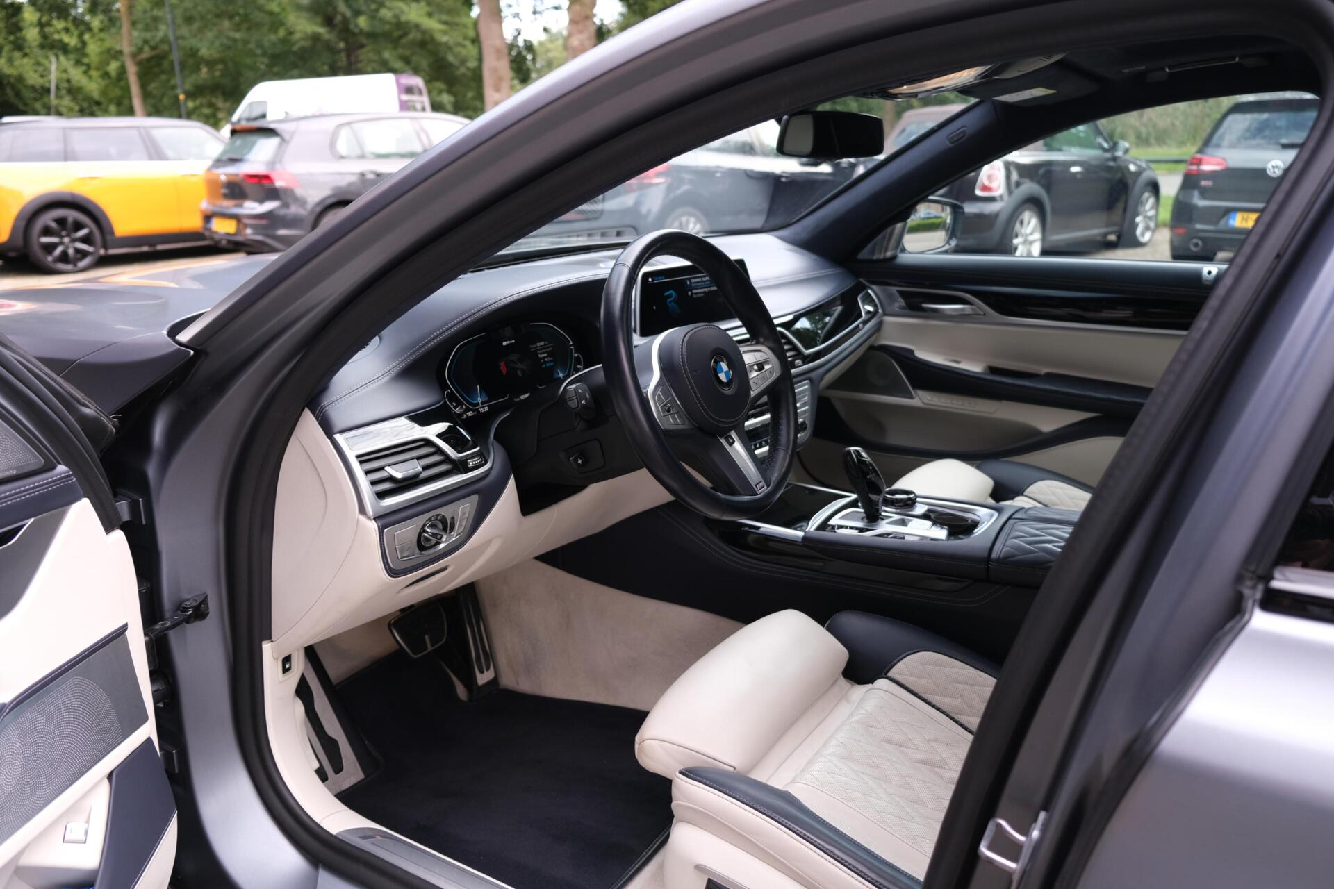 Foto van BMW 745le xDrive