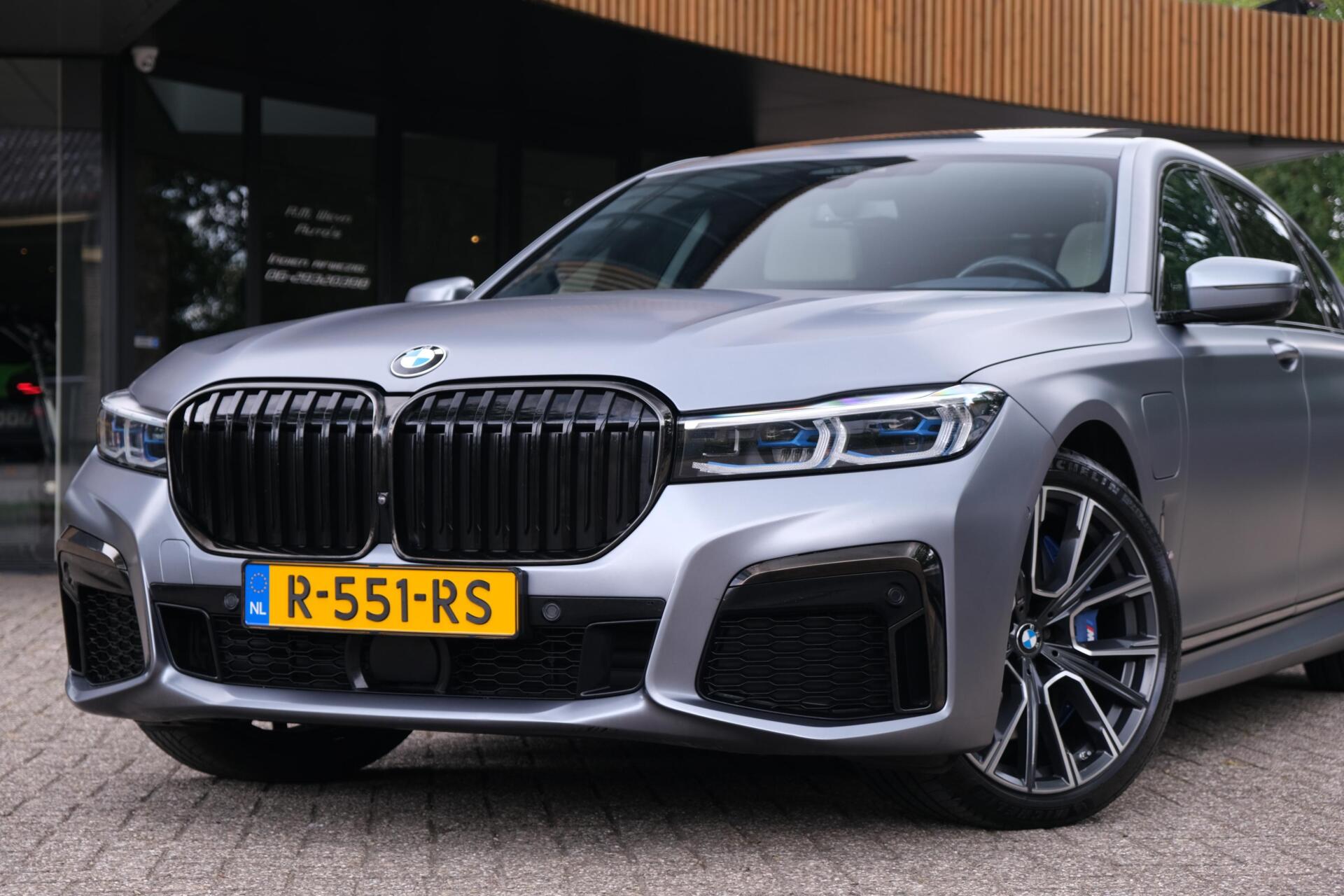 Foto van BMW 745le xDrive