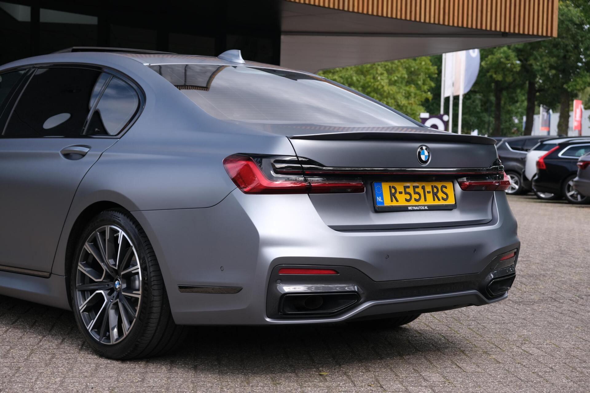 Foto van BMW 745le xDrive