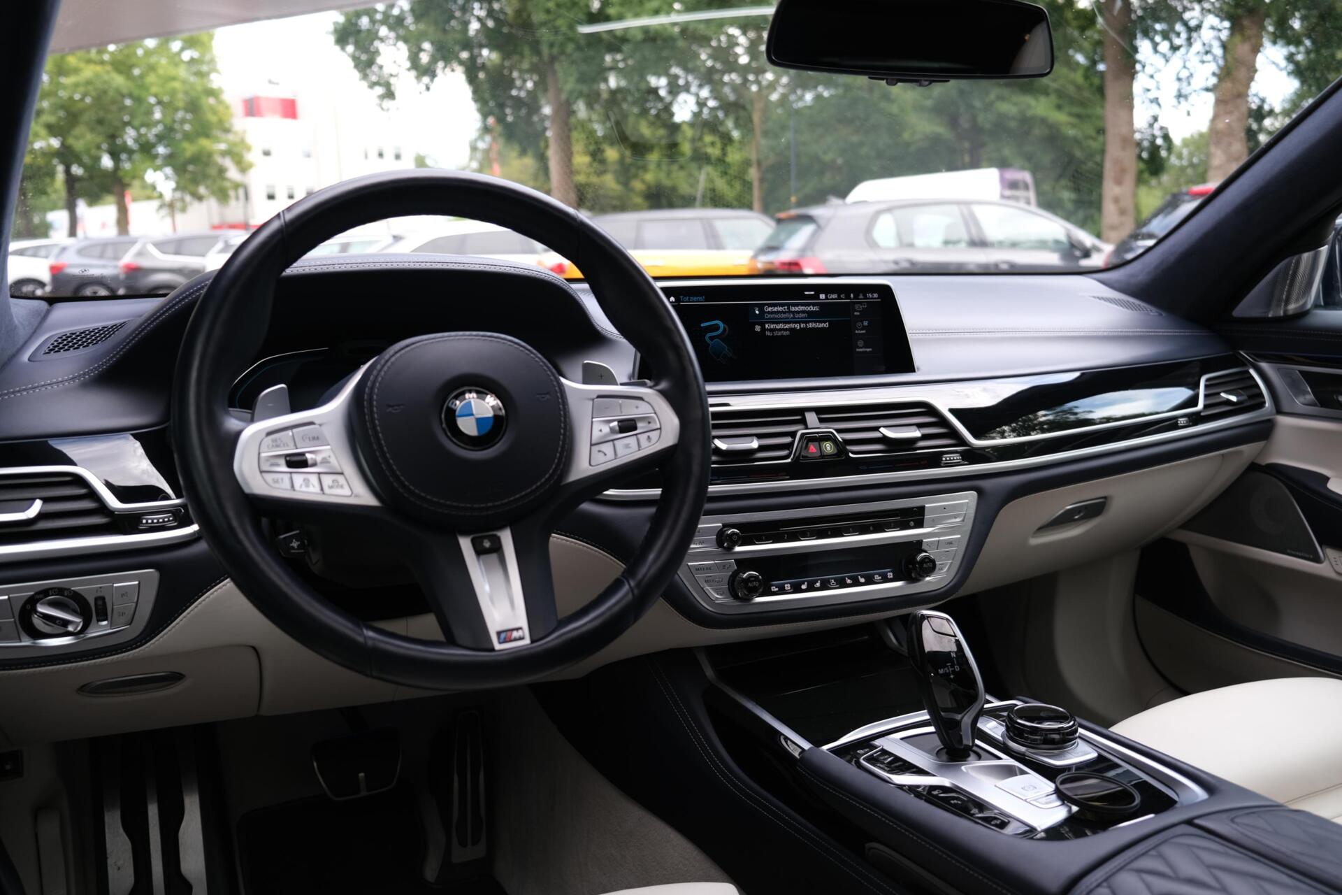 Foto van BMW 745le xDrive