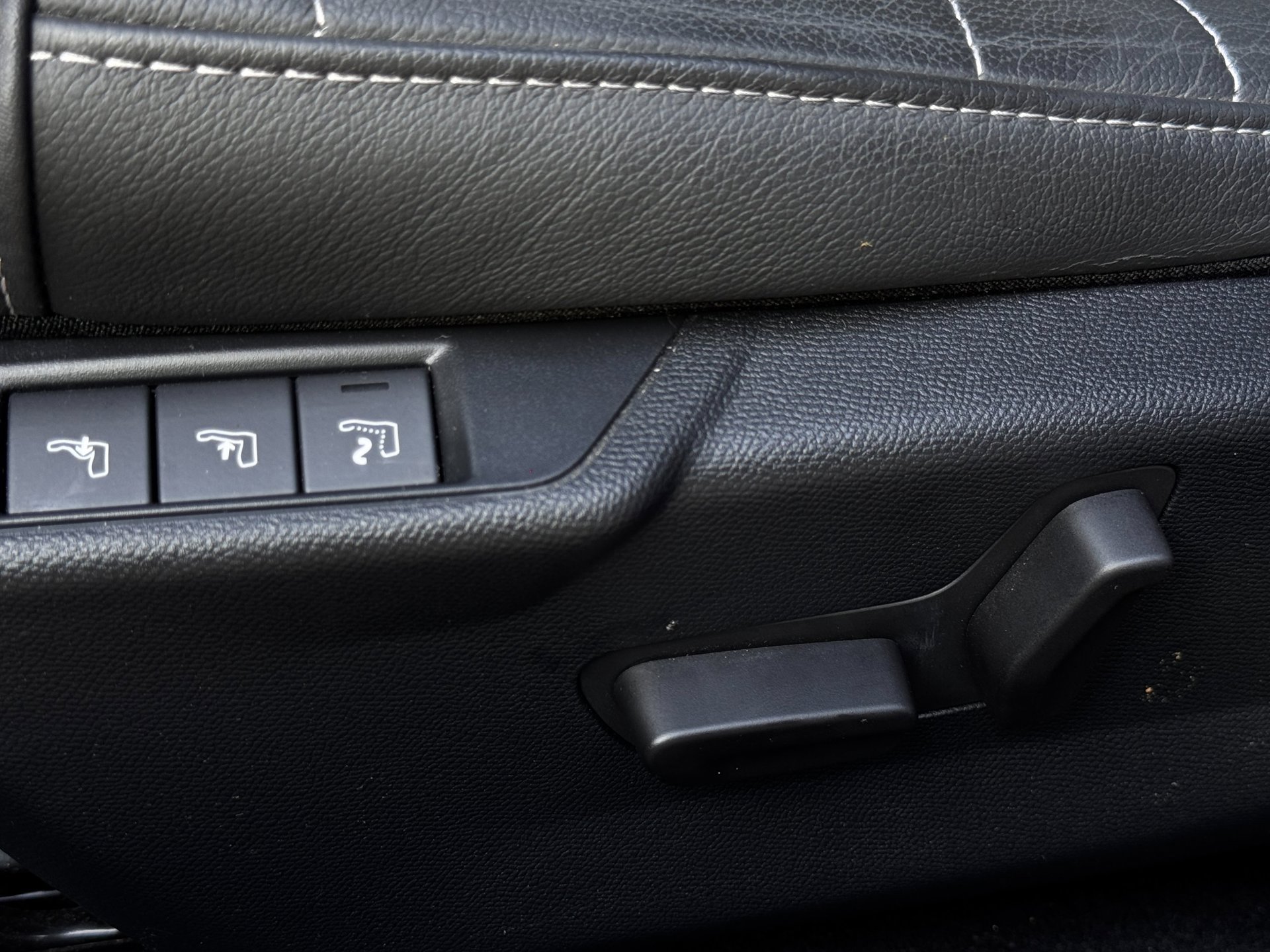 Foto van Citroen E-c4