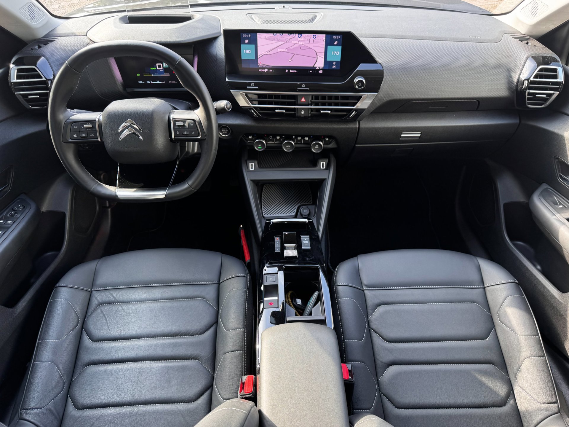 Foto van Citroen E-c4