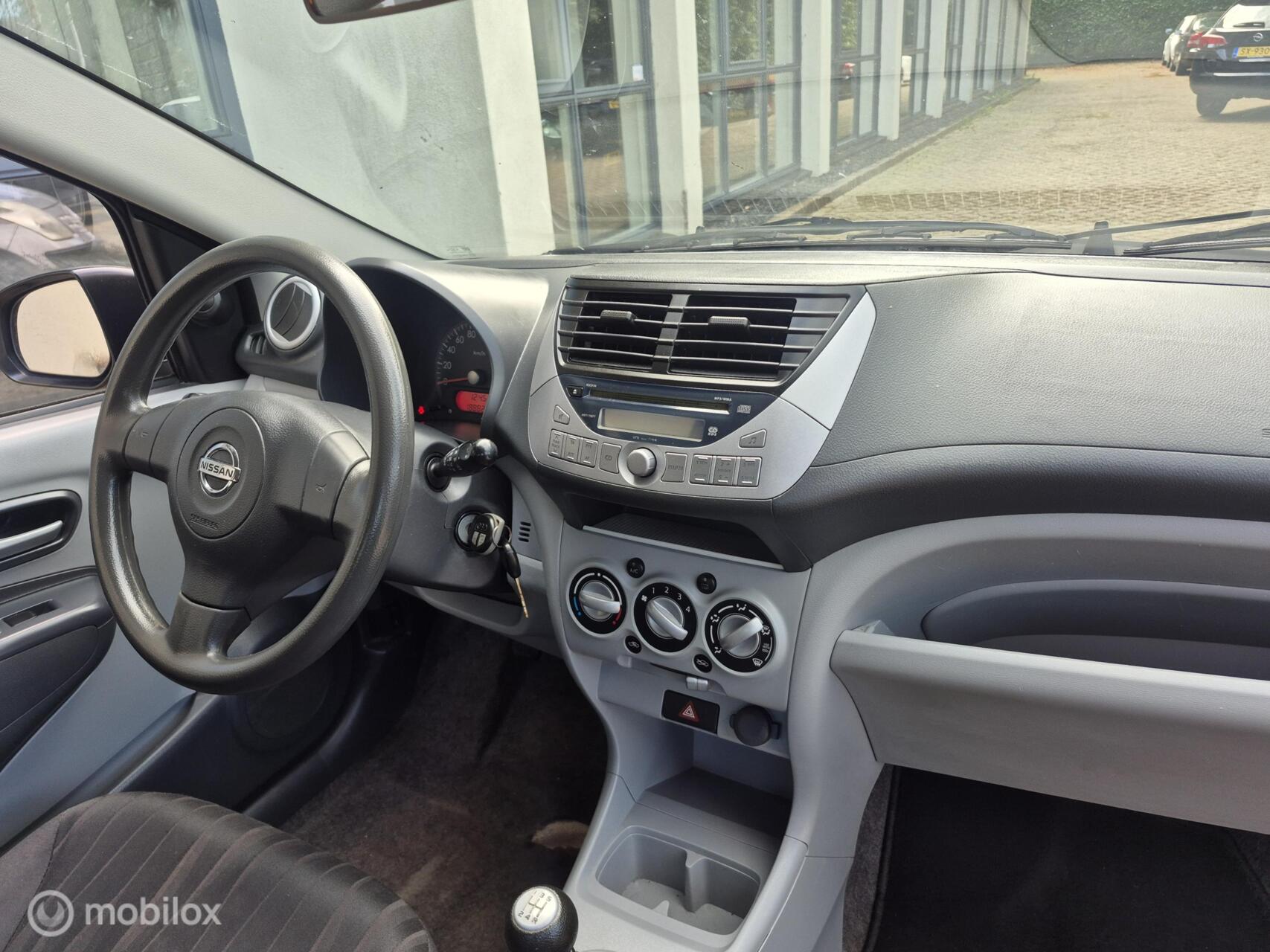 Foto van Nissan Pixo