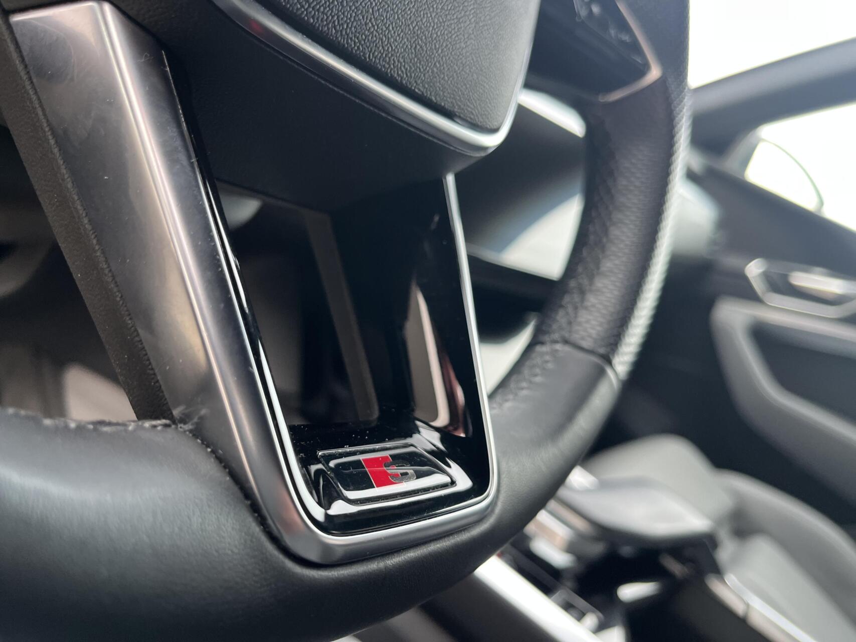 Foto van Audi Q8 55 E-tron