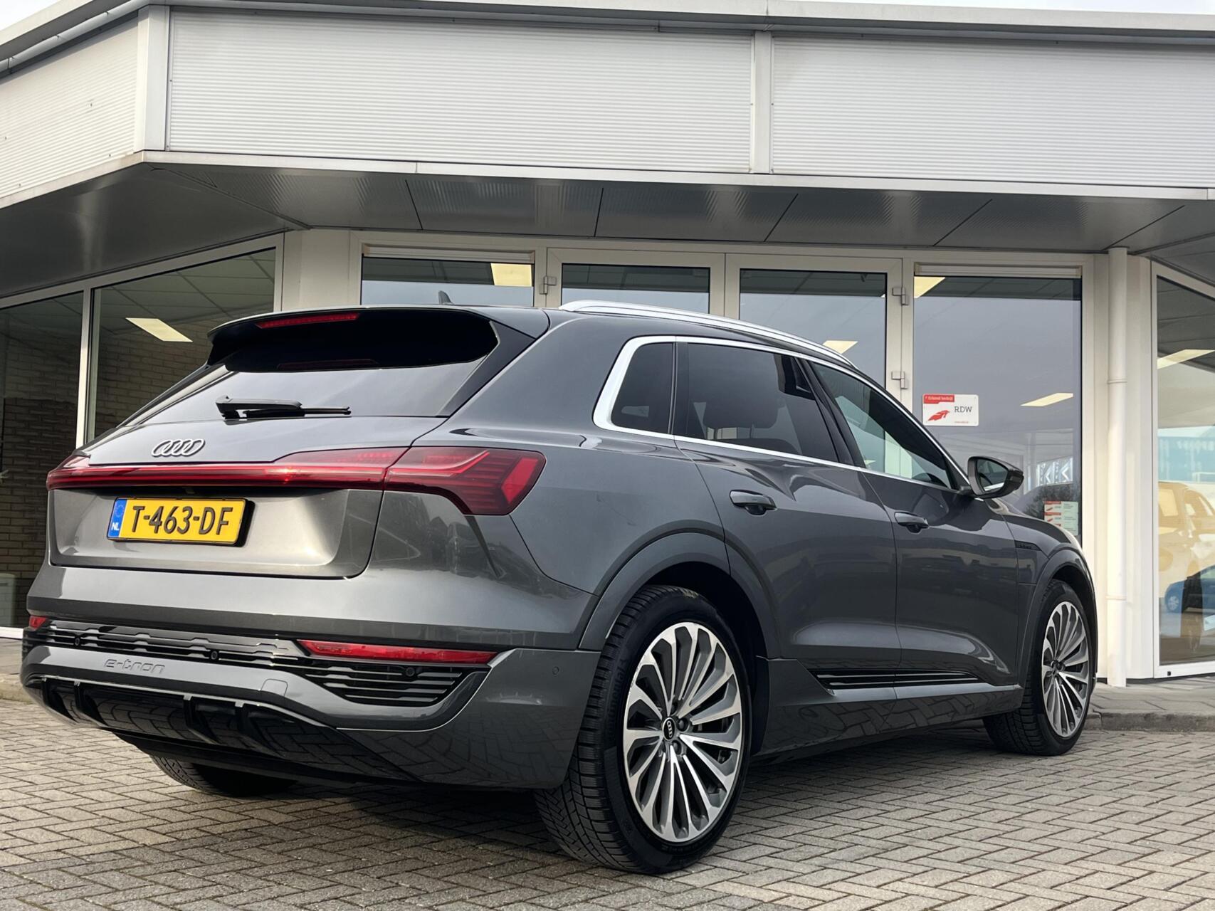 Foto van Audi Q8 55 E-tron