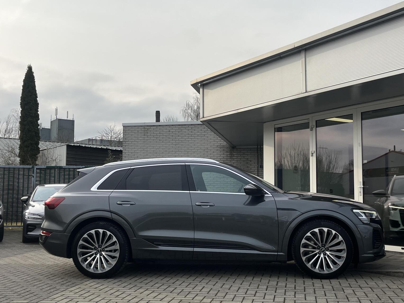 Foto van Audi Q8 55 E-tron