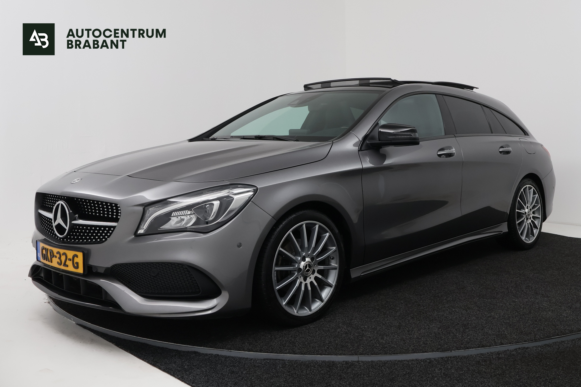 Mercedes-Benz Cla 200 200 Prestige (PANORAMADAK, STOELVERWARMING, CAMERA, NAVIGATIE, PARKEERSENSOREN) 2020 - voorkant