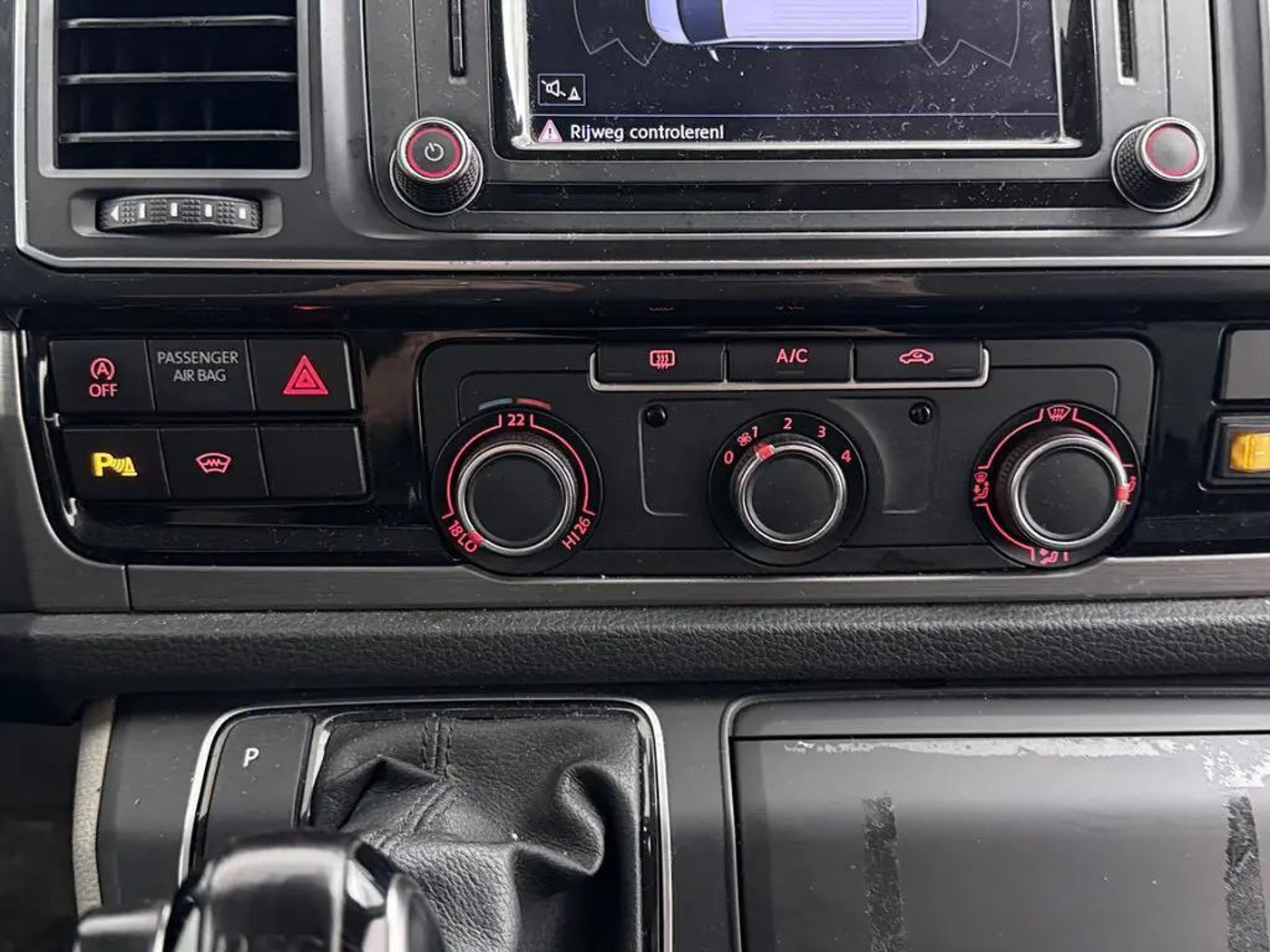 Foto van Volkswagen Transporter Double Cab