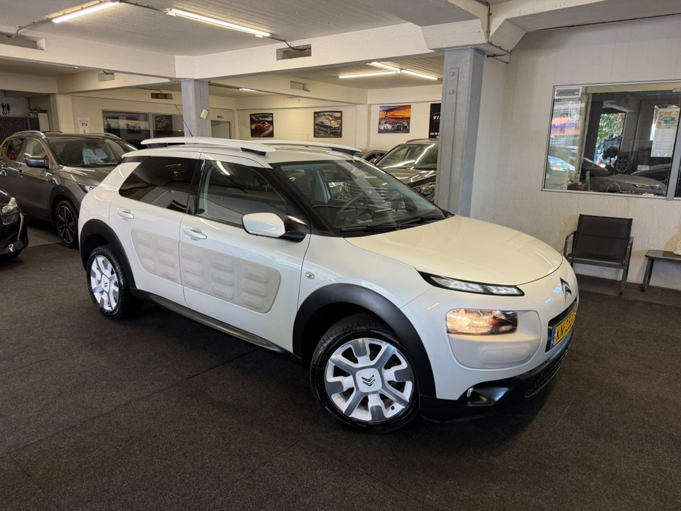 Citroen C4 Cactus 1.2 PureTech W*Camera*NAP*Navi*Velgen 2016 - voorkant