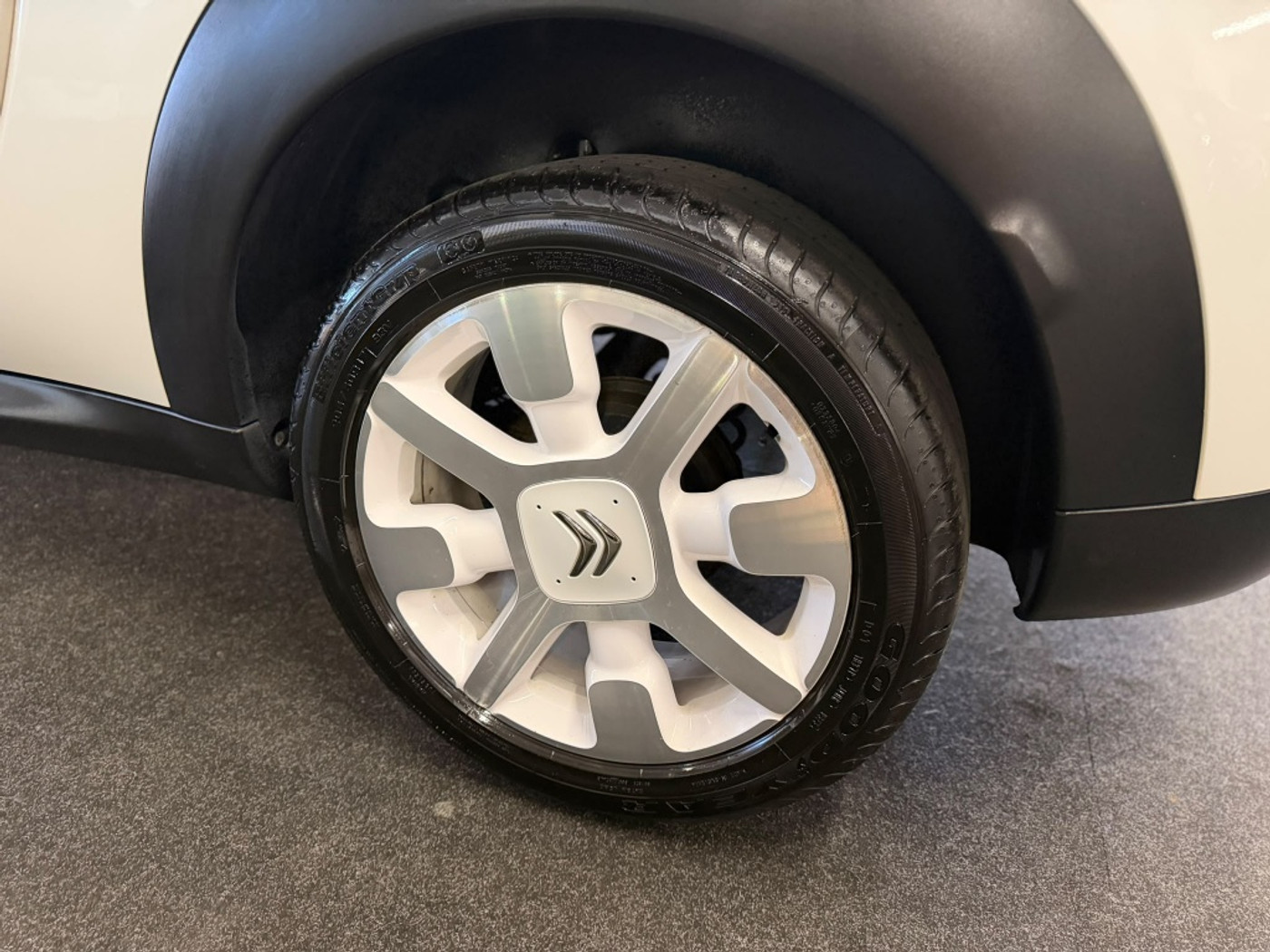 Foto van Citroen C4 Cactus