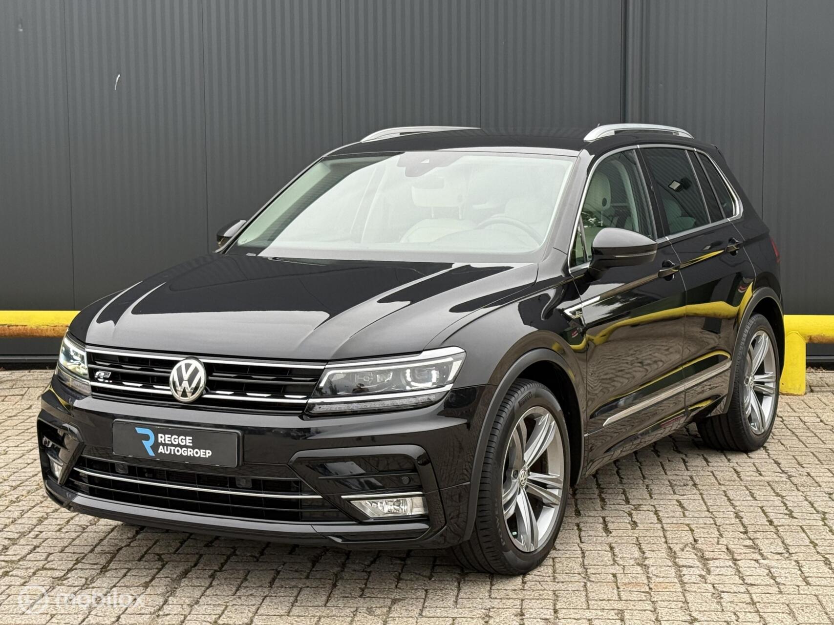 Volkswagen Tiguan 1.4 TSI ACT R-Line AUTOMAAT | TREKHAAK 2017 - voorkant