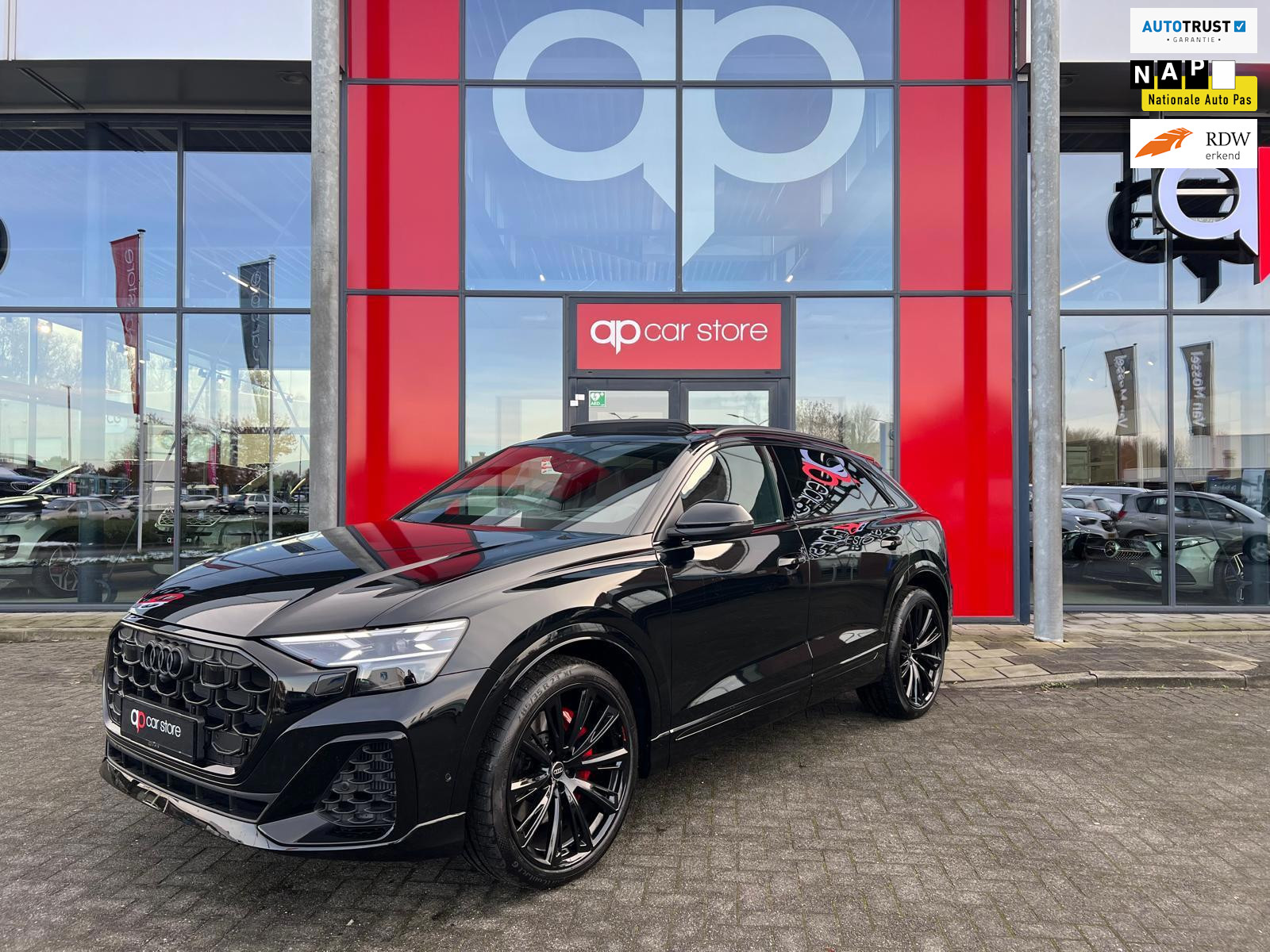 Audi Q8 60 TFSI E 60 TFSI e Q8 quattro Pro Line S Competition 2024 - voorkant