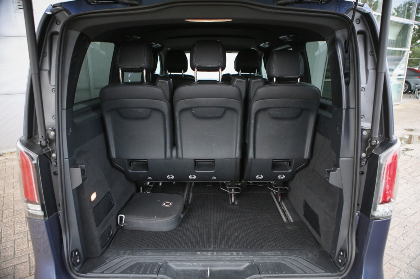 Foto van Mercedes-Benz Eqv