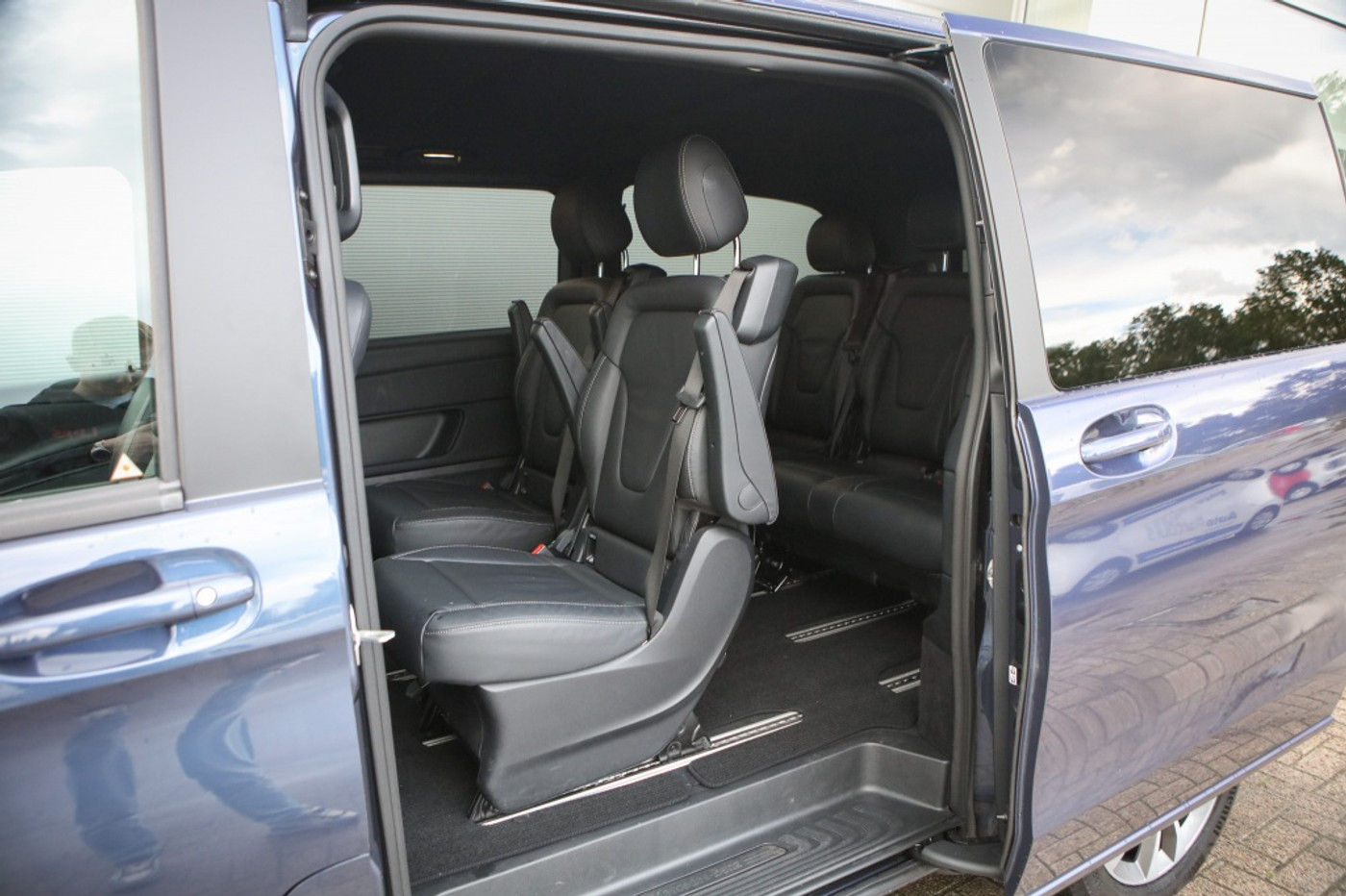 Foto van Mercedes-Benz Eqv