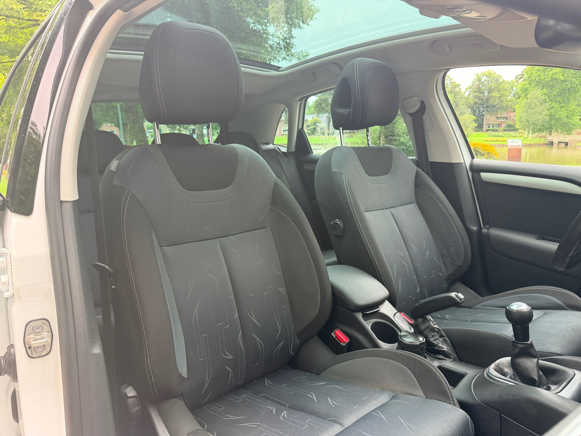 Foto van Citroen C4