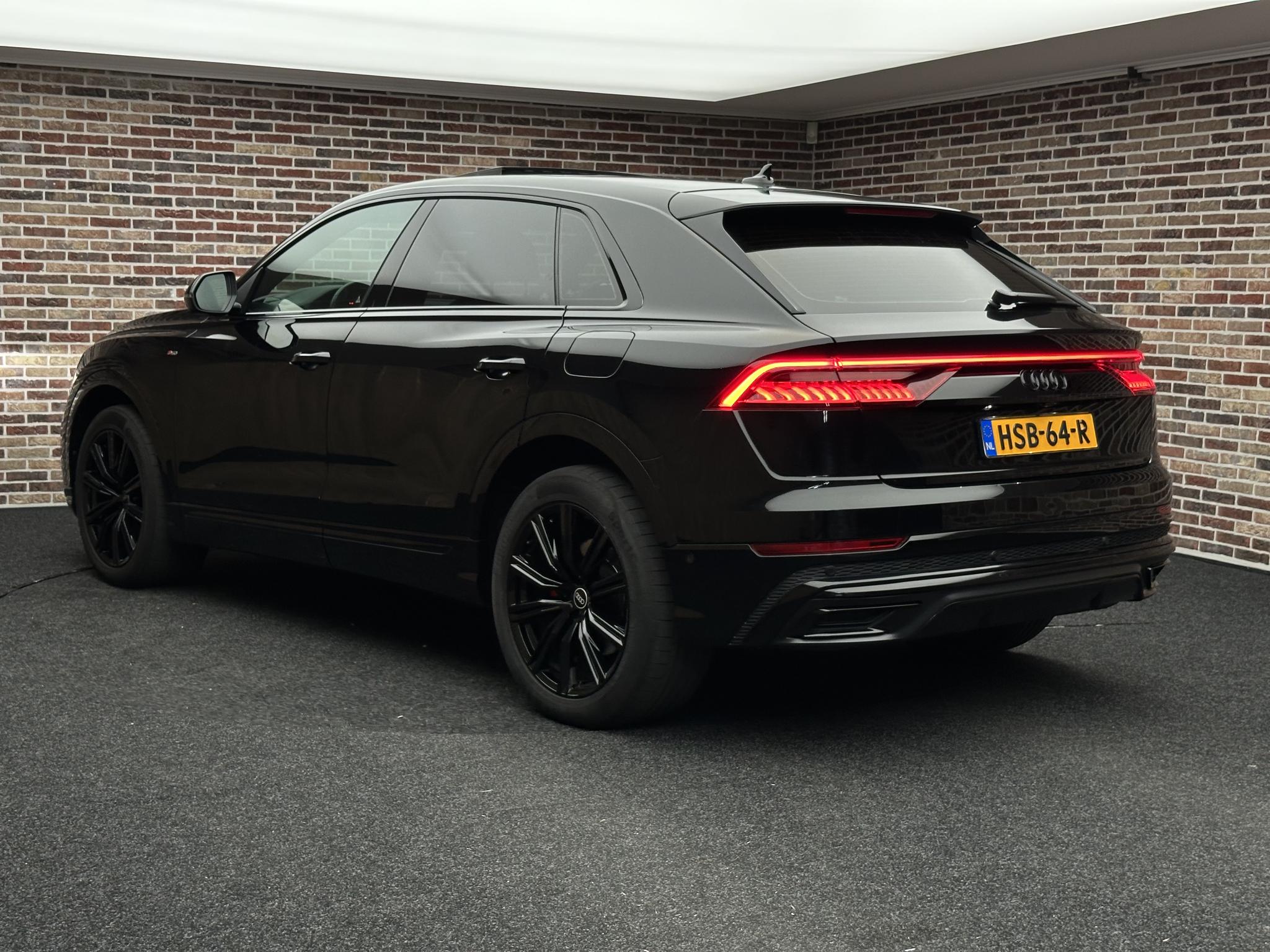 Foto van Audi Q8 55 TFSI E