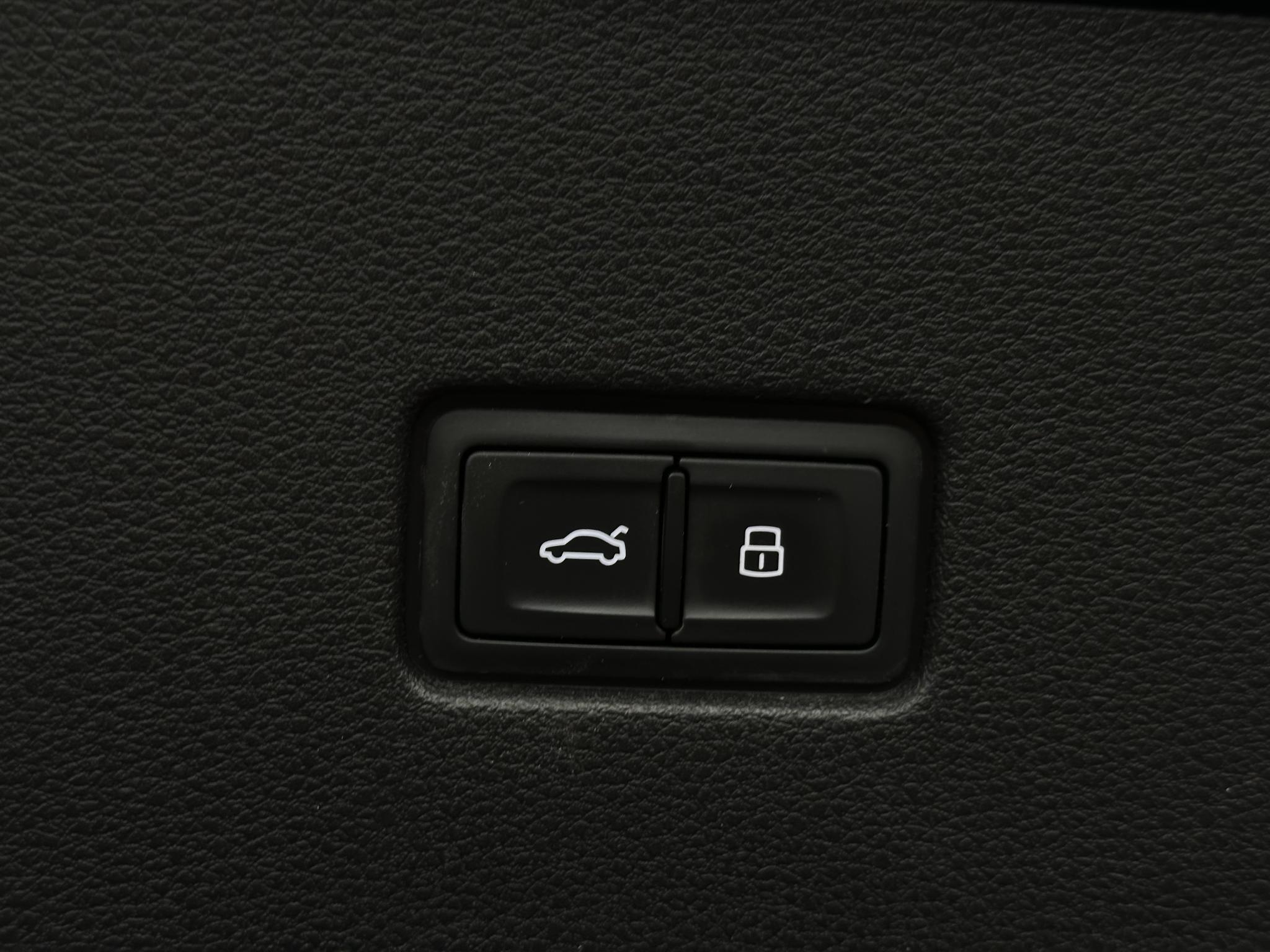 Foto van Audi Q8 55 TFSI E
