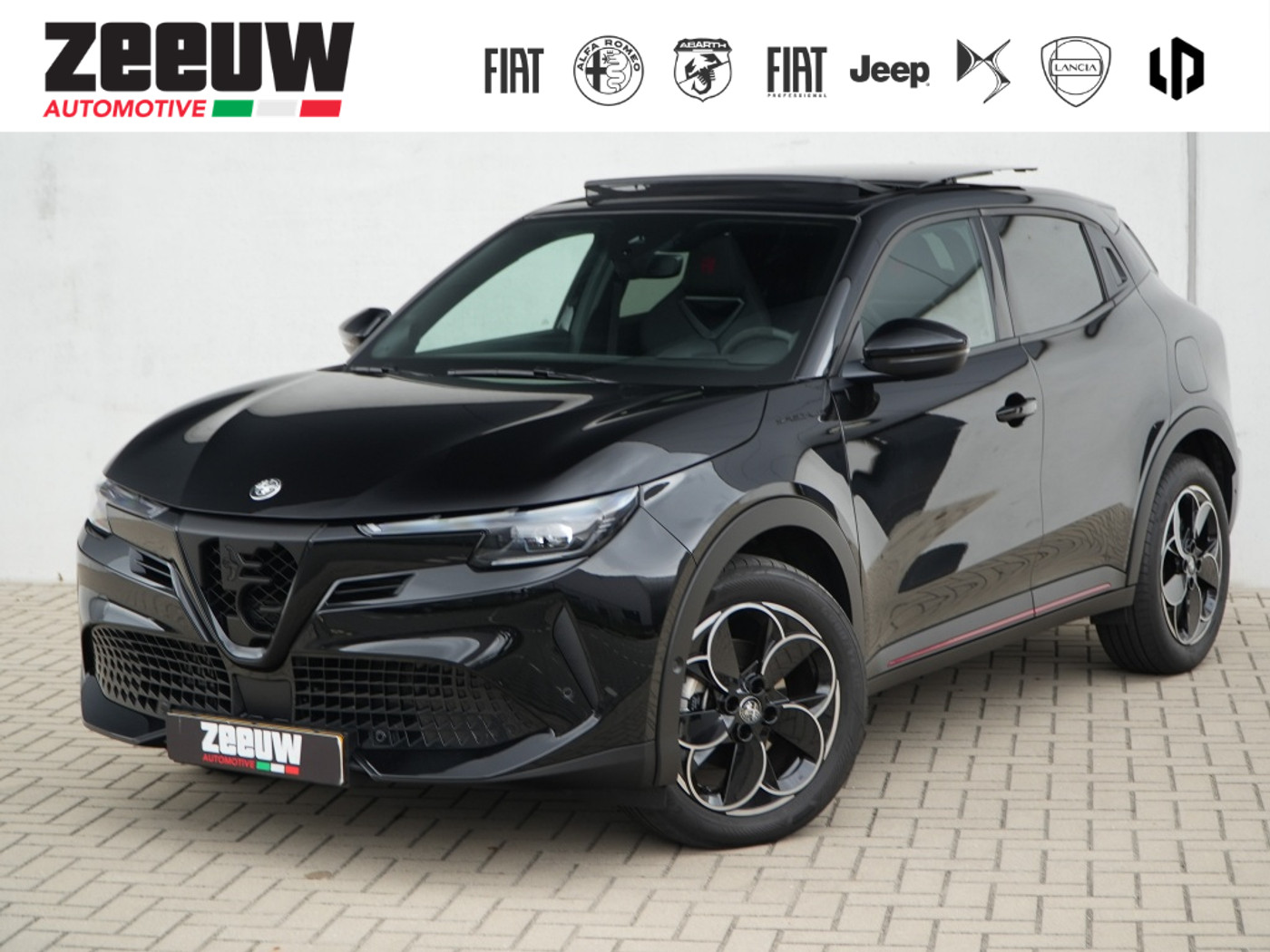 Alfa Romeo Alfa Romeo Junior 1.2 Turbo 145 PK Ibrida Speciale | Schuifdak | Sabelt | Techno | 18" 2025 - voorkant