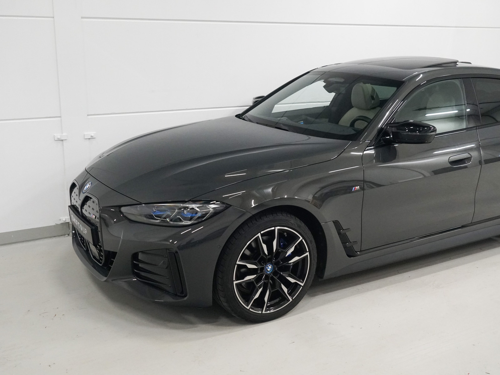 Foto van BMW I4 M50