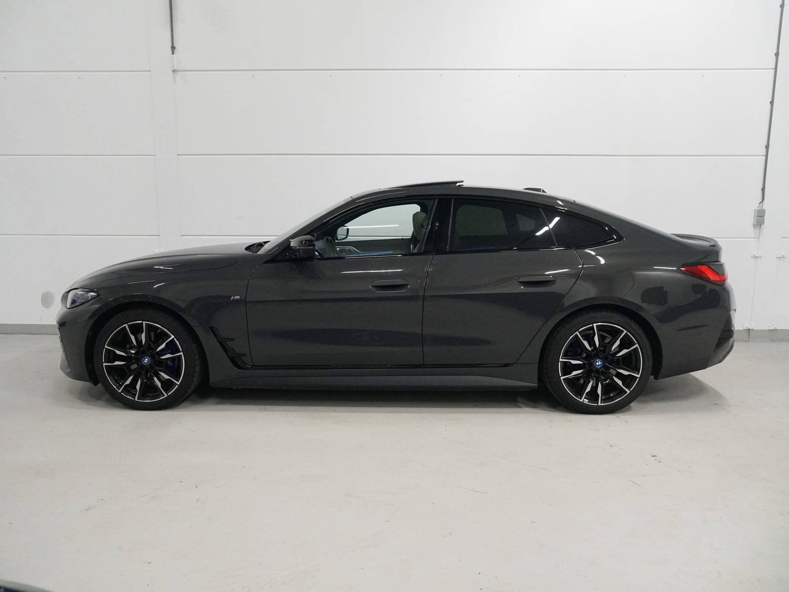 Foto van BMW I4 M50