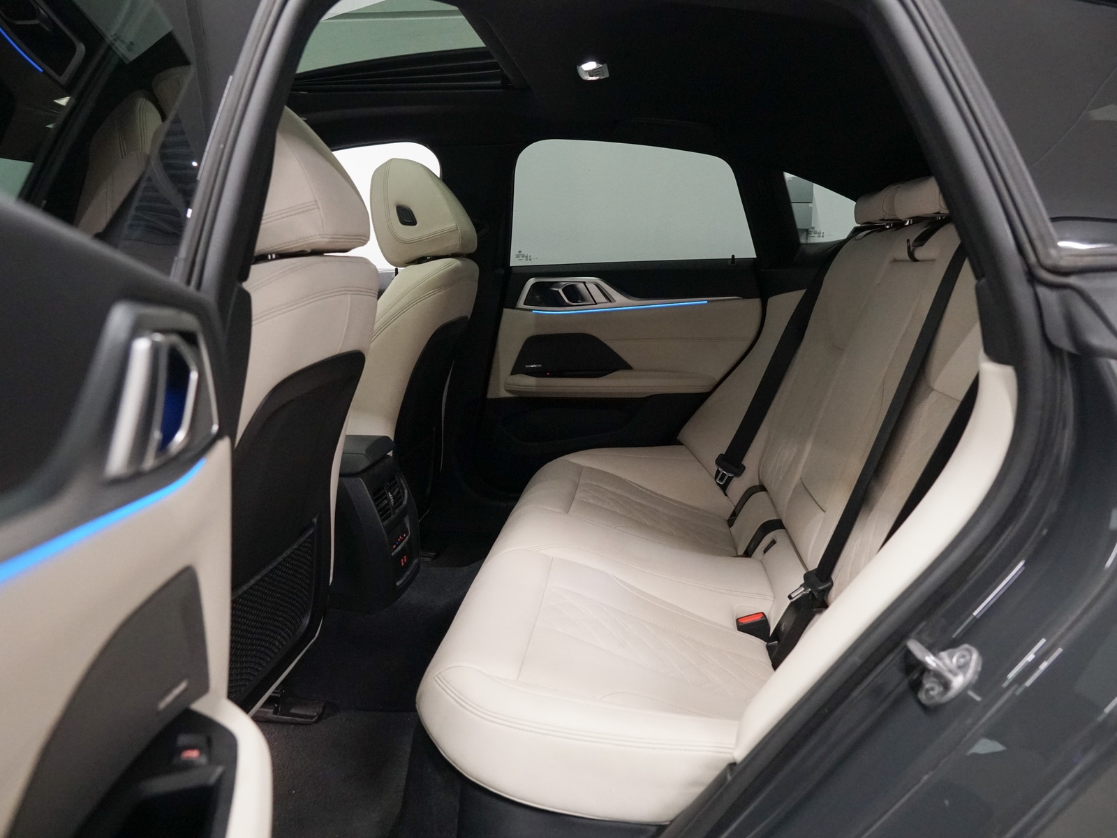 Foto van BMW I4 M50