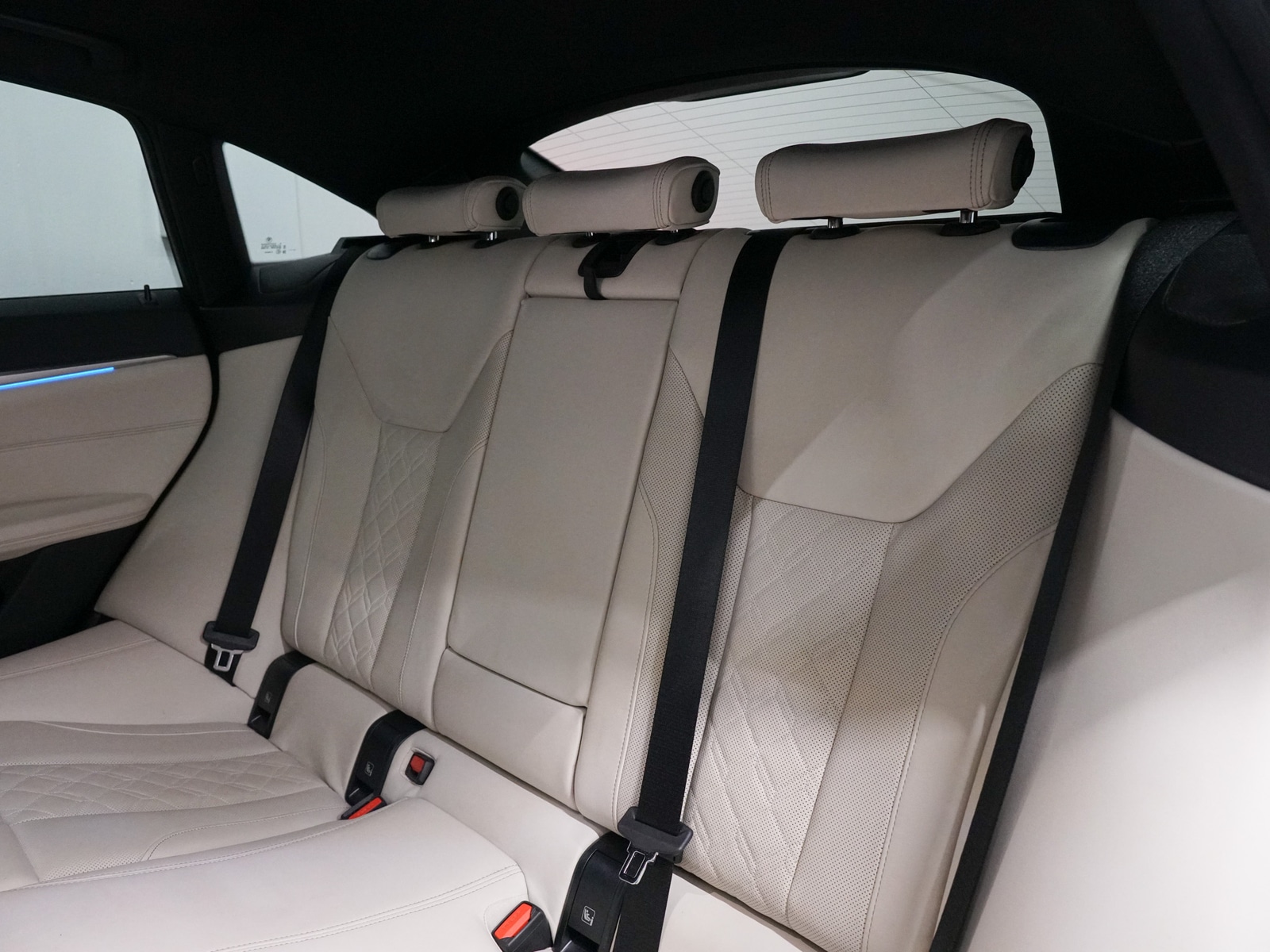 Foto van BMW I4 M50