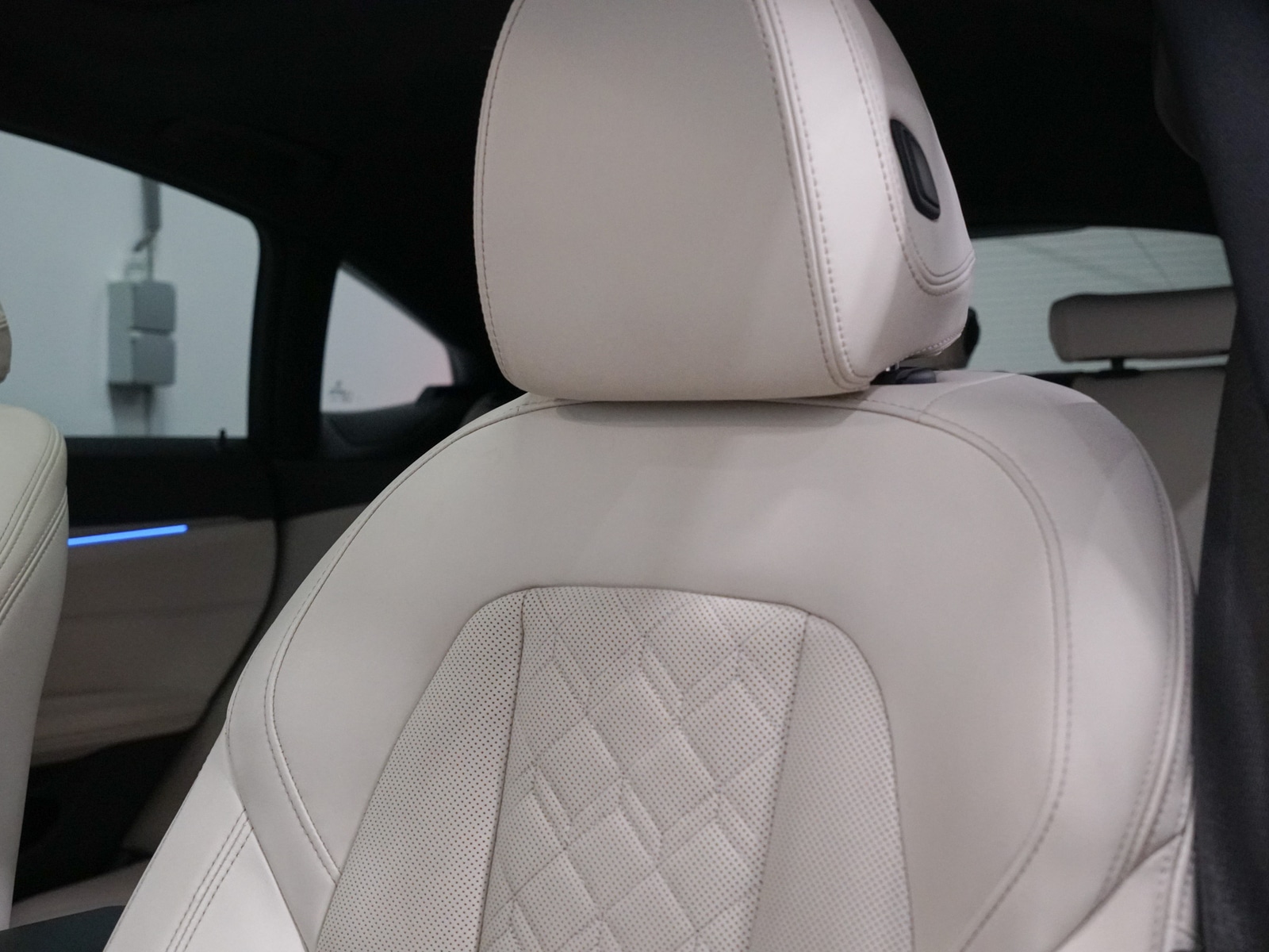 Foto van BMW I4 M50