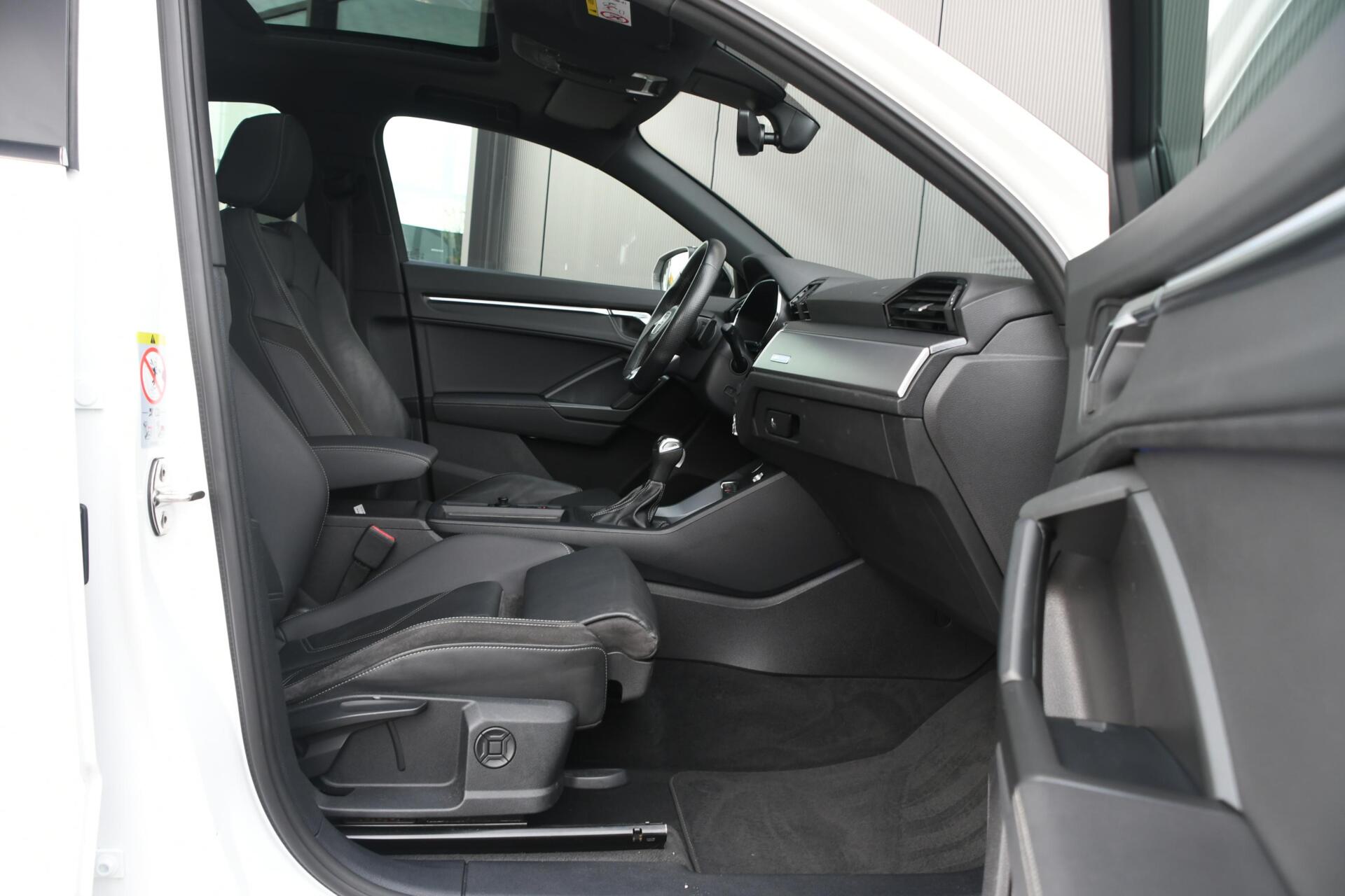 Foto van Audi Q3 Sportback E-tron
